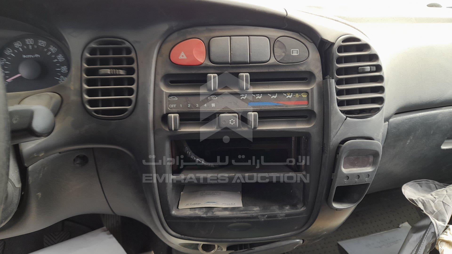 KMJWVH7W36U692660 - 2006 Hyundai H1 - #349822