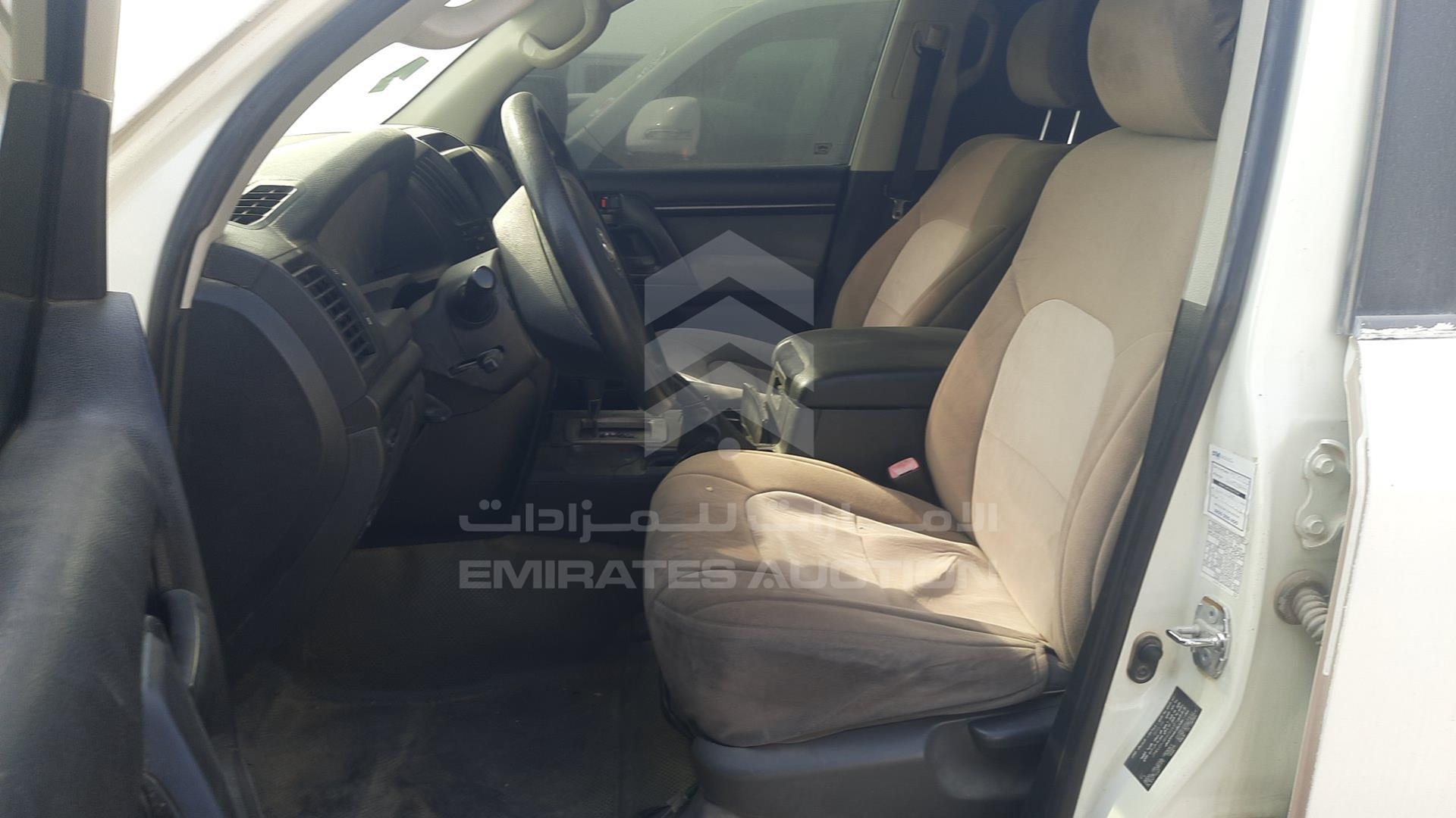 2011 TOYOTA LAND CRUISER VIN: JTMDU09J8B4032305
