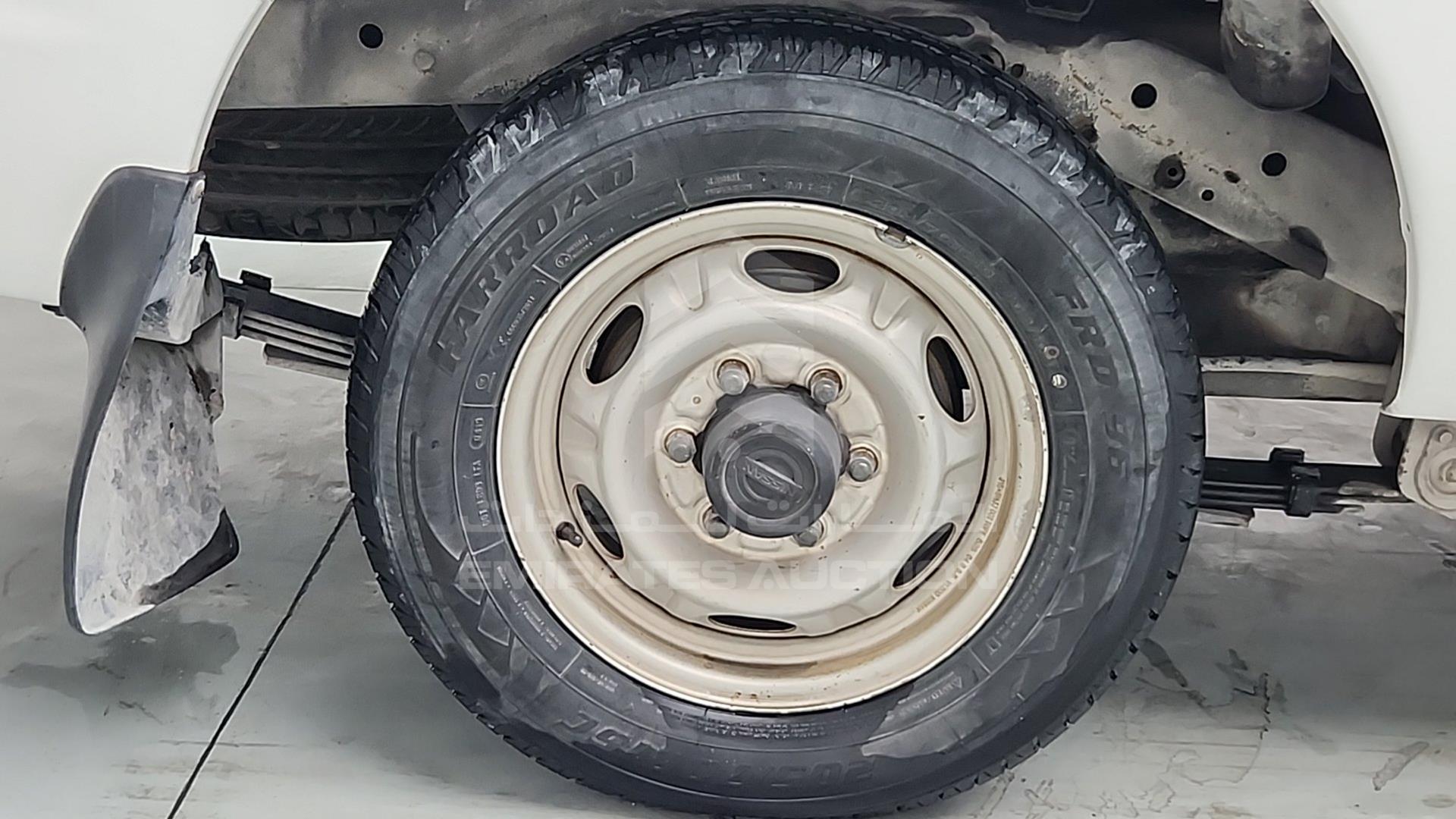 2005 NISSAN 2400 VIN: JN6DD22S95X075131