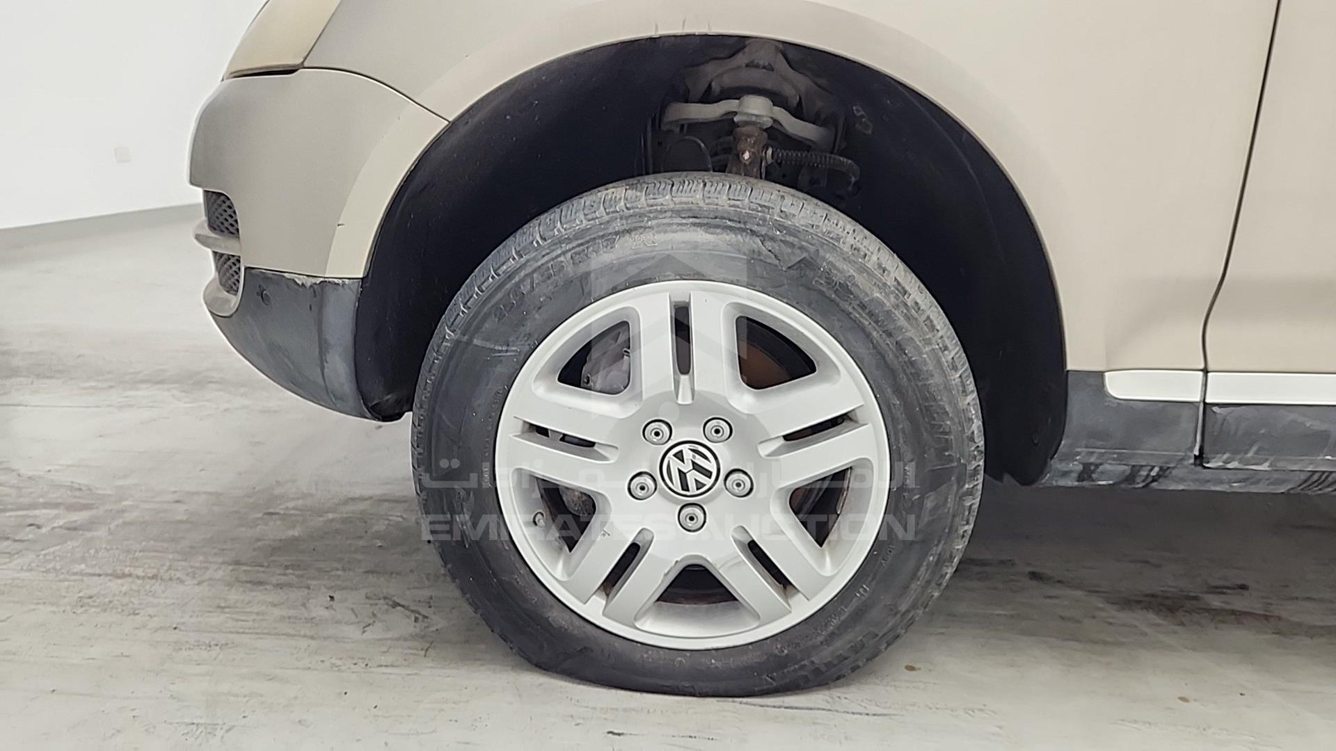 2006 VOLKSWAGEN TOUAREG VIN: WVGAE27L26D041356