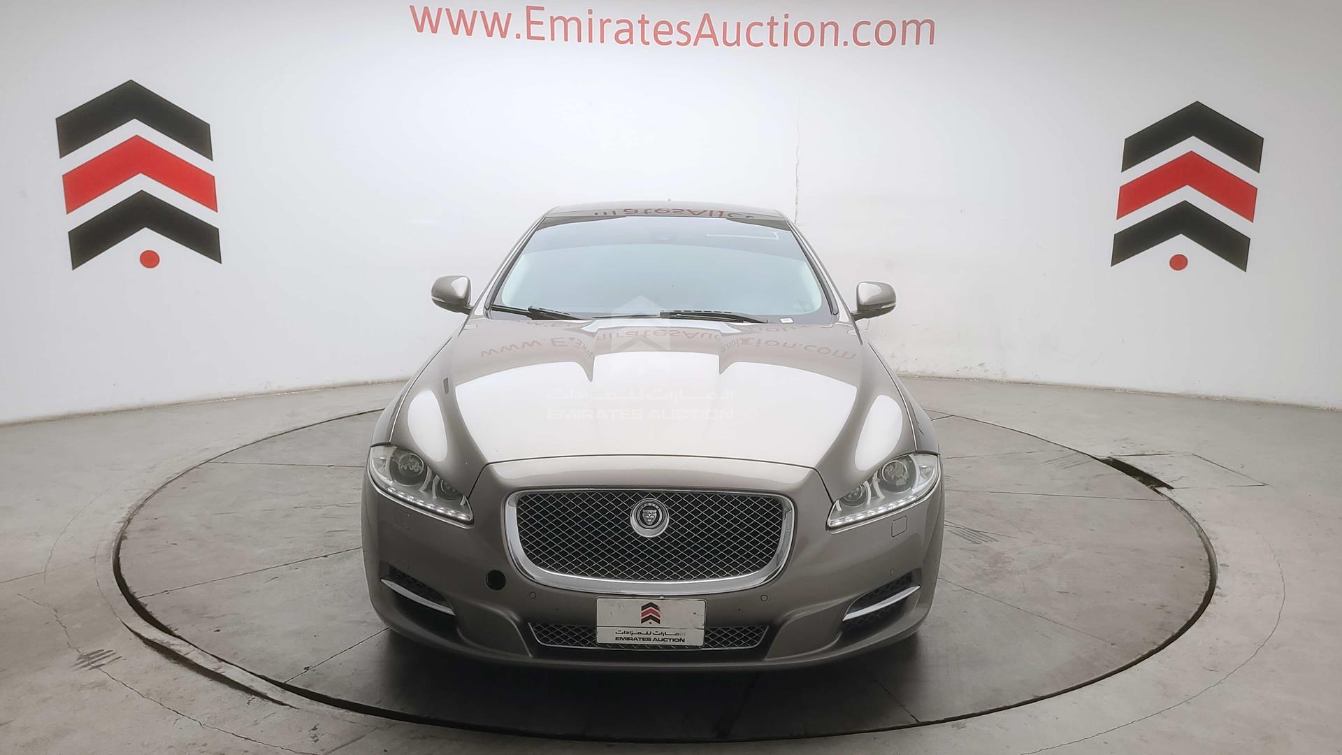 2010 JAGUAR X J VIN: SAJKA26J1AMV01346