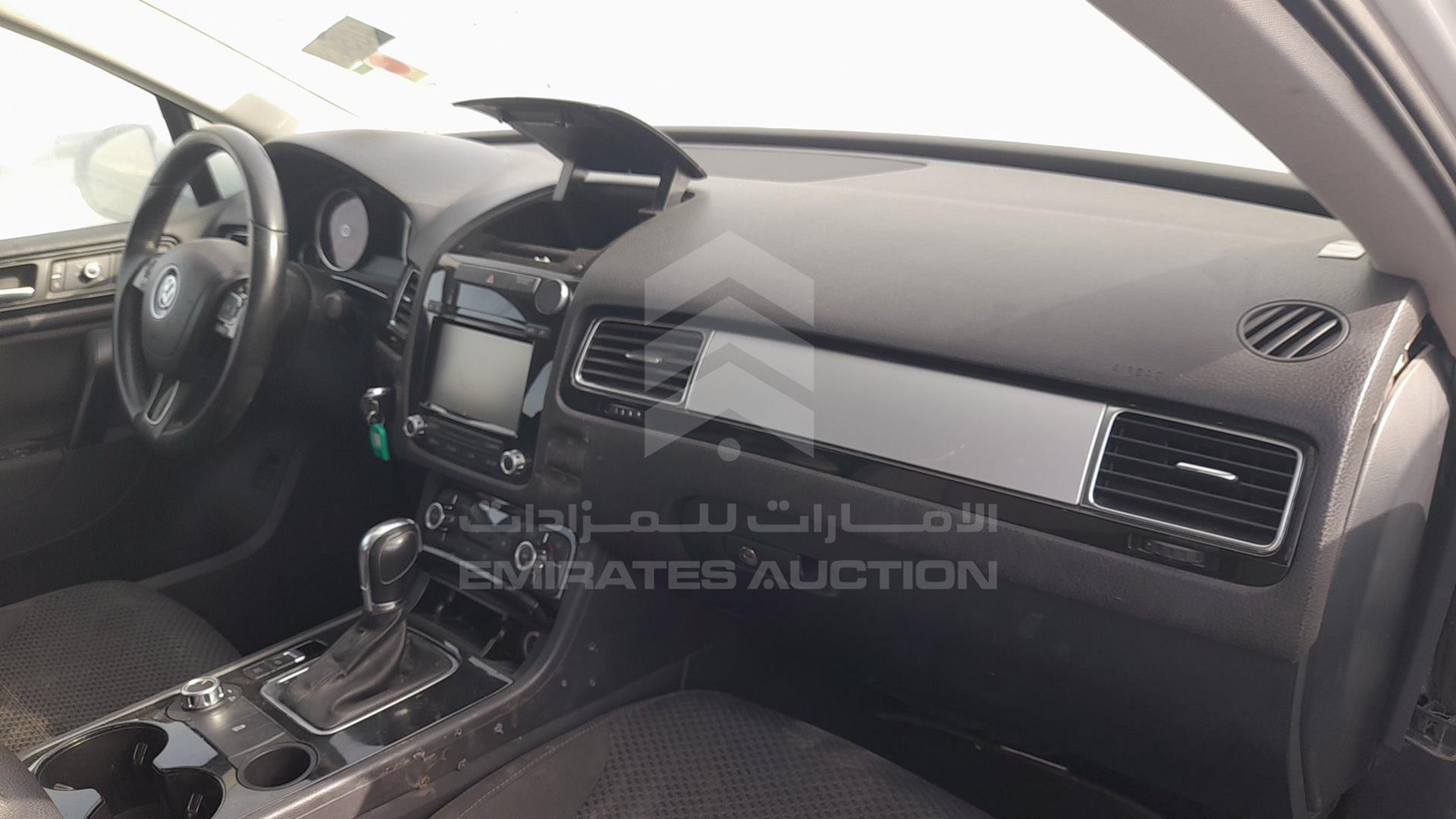 2013 VOLKSWAGEN TOUAREG VIN: WVGBC2BP7DD000304