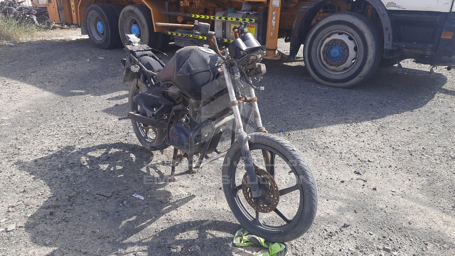 2014 HONDA CBF150 MA VIN: ME4KC09CGE8777138