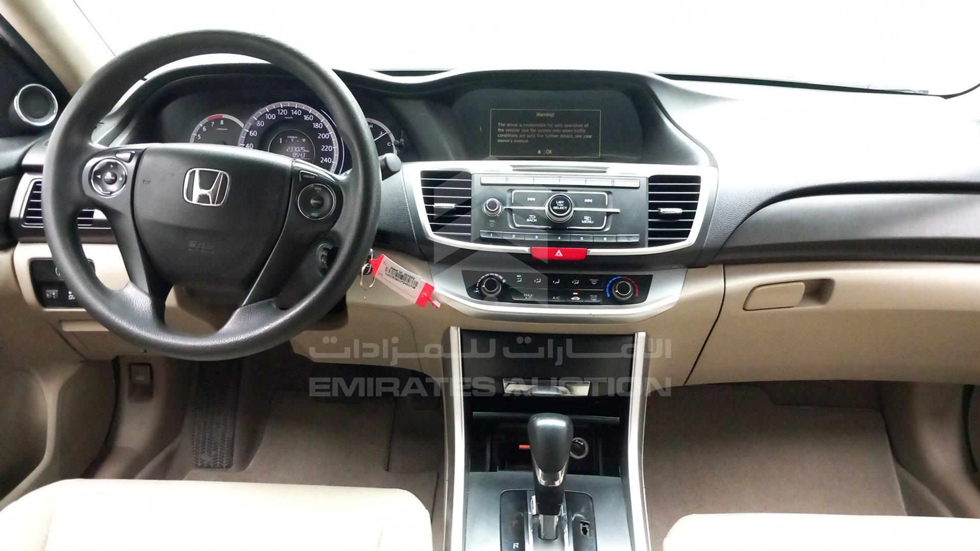2015 HONDA ACCORD VIN: LUCCR2621F3401728