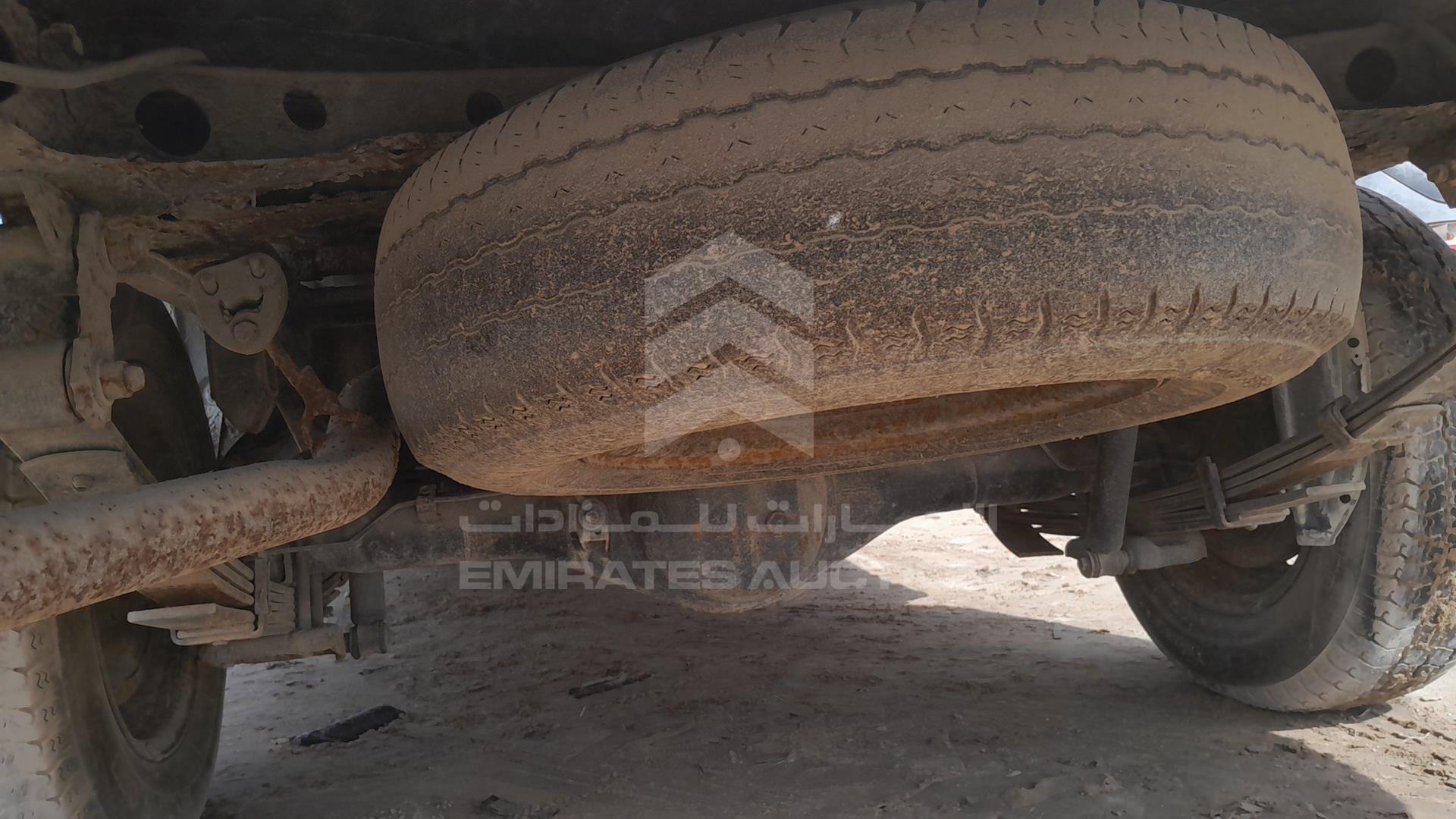 2004 TOYOTA PICK UP VIN: JTFEM426240146092
