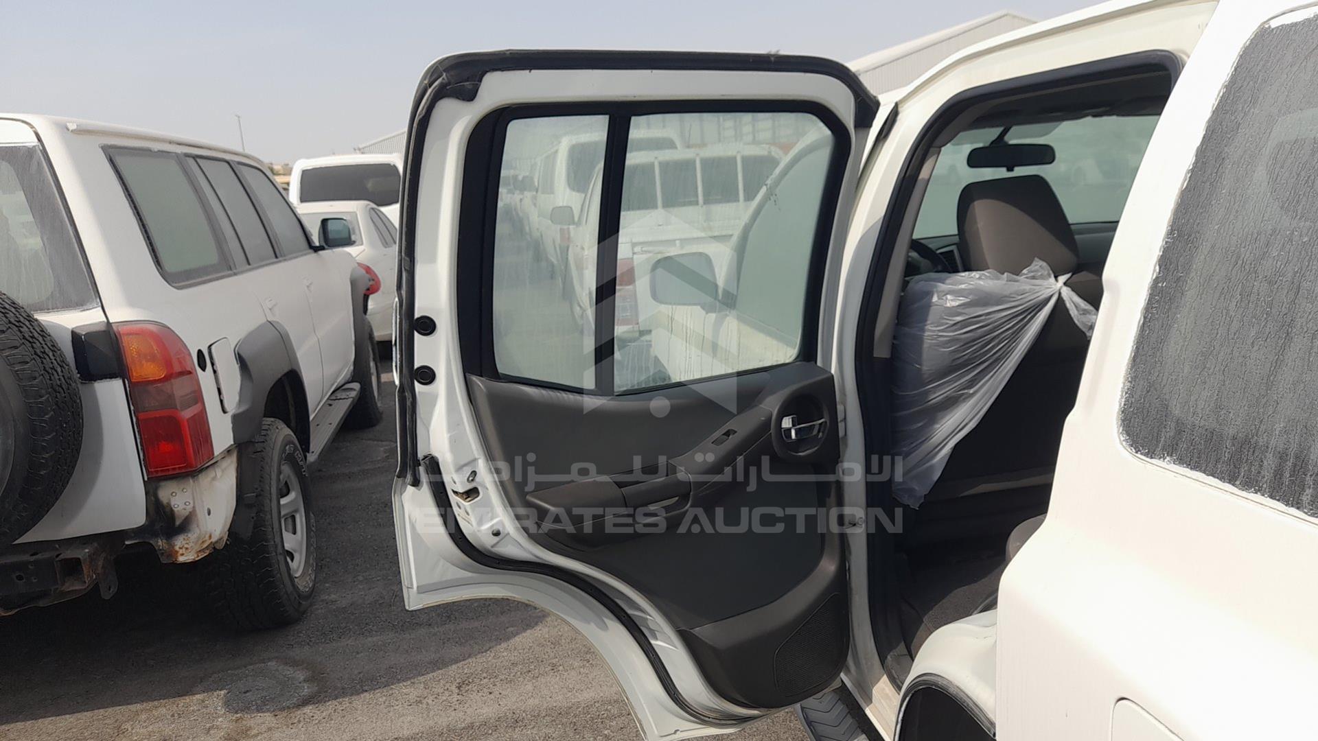 2014 NISSAN XTERRA VIN: 5N1AN0N69EN801356