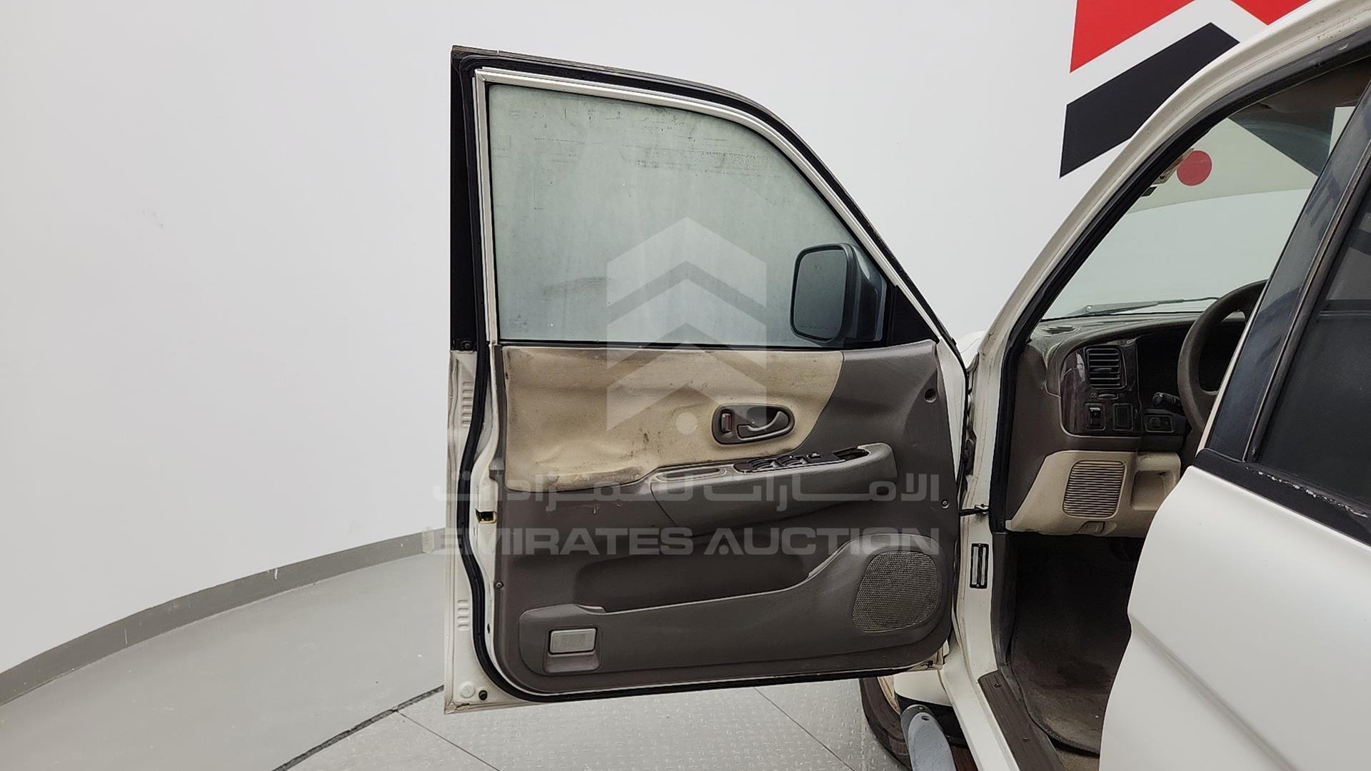 2008 MITSUBISHI NATIVA VIN: JMY0RK9608J738888