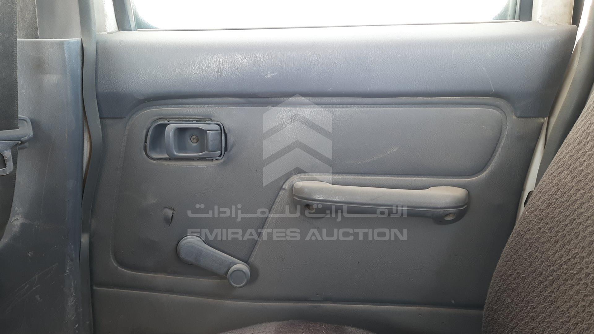 2005 NISSAN PICKUP VIN: JN6DD23S35X170590