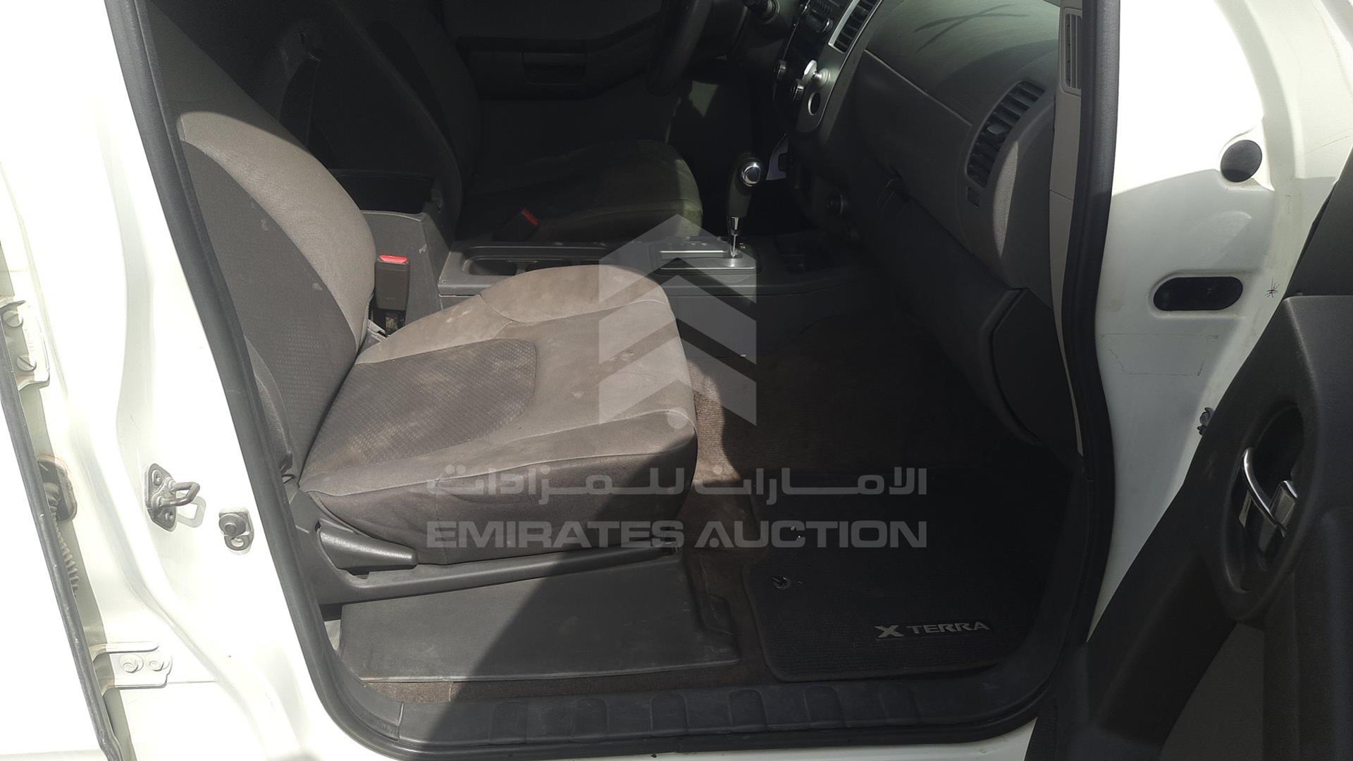 2014 NISSAN XTERRA VIN: 5N1AN0N65EN813083