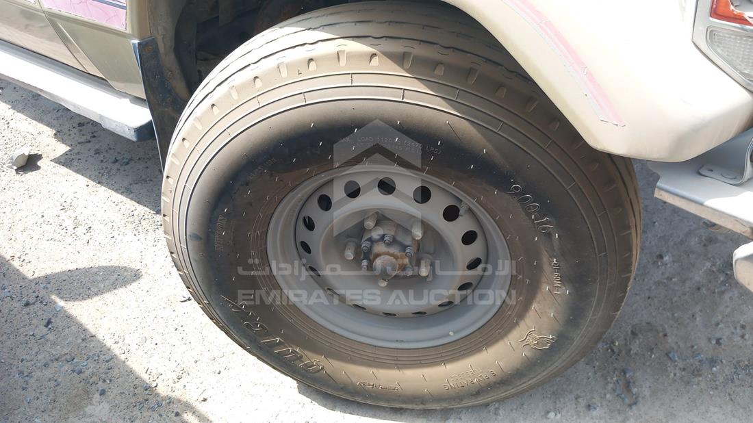 2002 Toyota Land Cruiser Pickup — Front Right Tyre — Photo 26