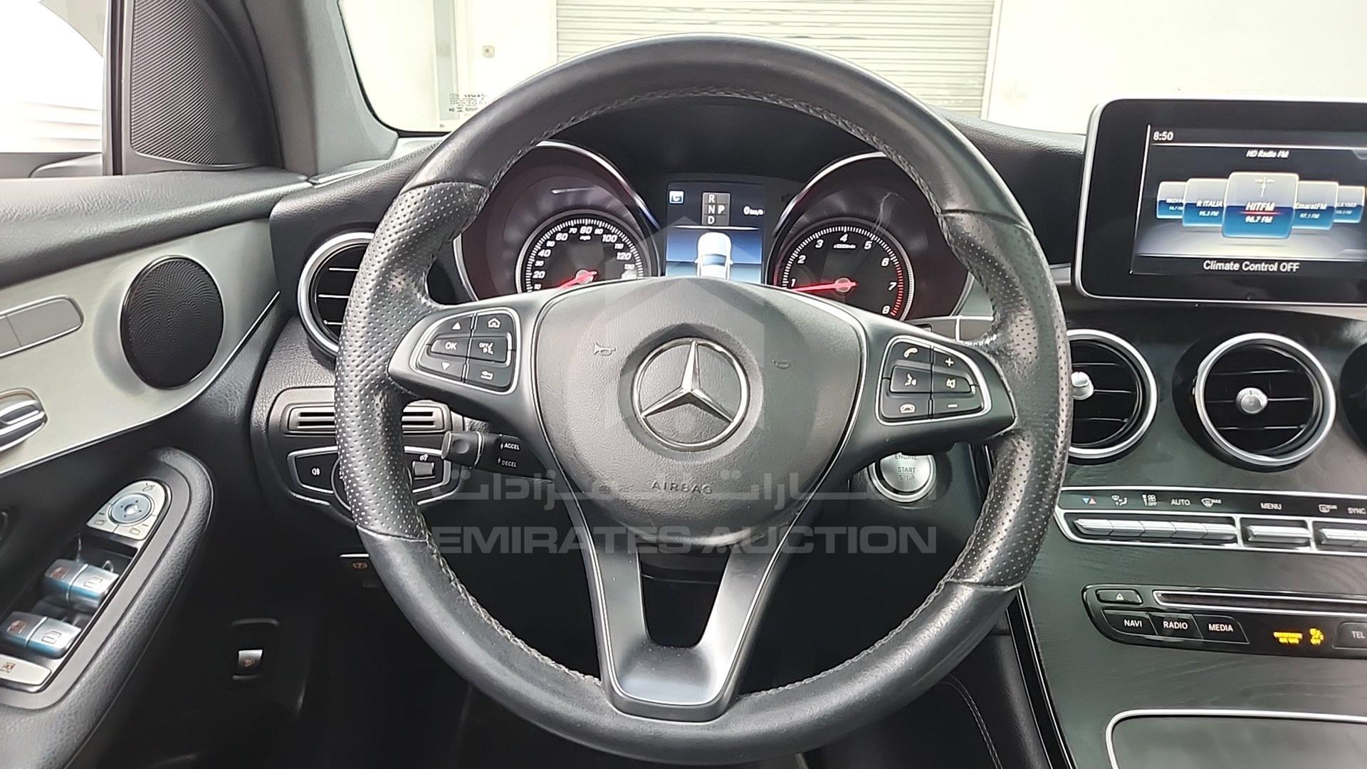 2019 MERCEDES GLC 300 VIN: WDC0G4JB9KV182140