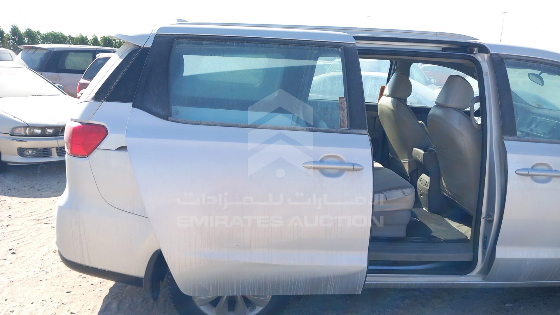 2019 KIA CARNIVAL VIN: KNAMB8124K6496508