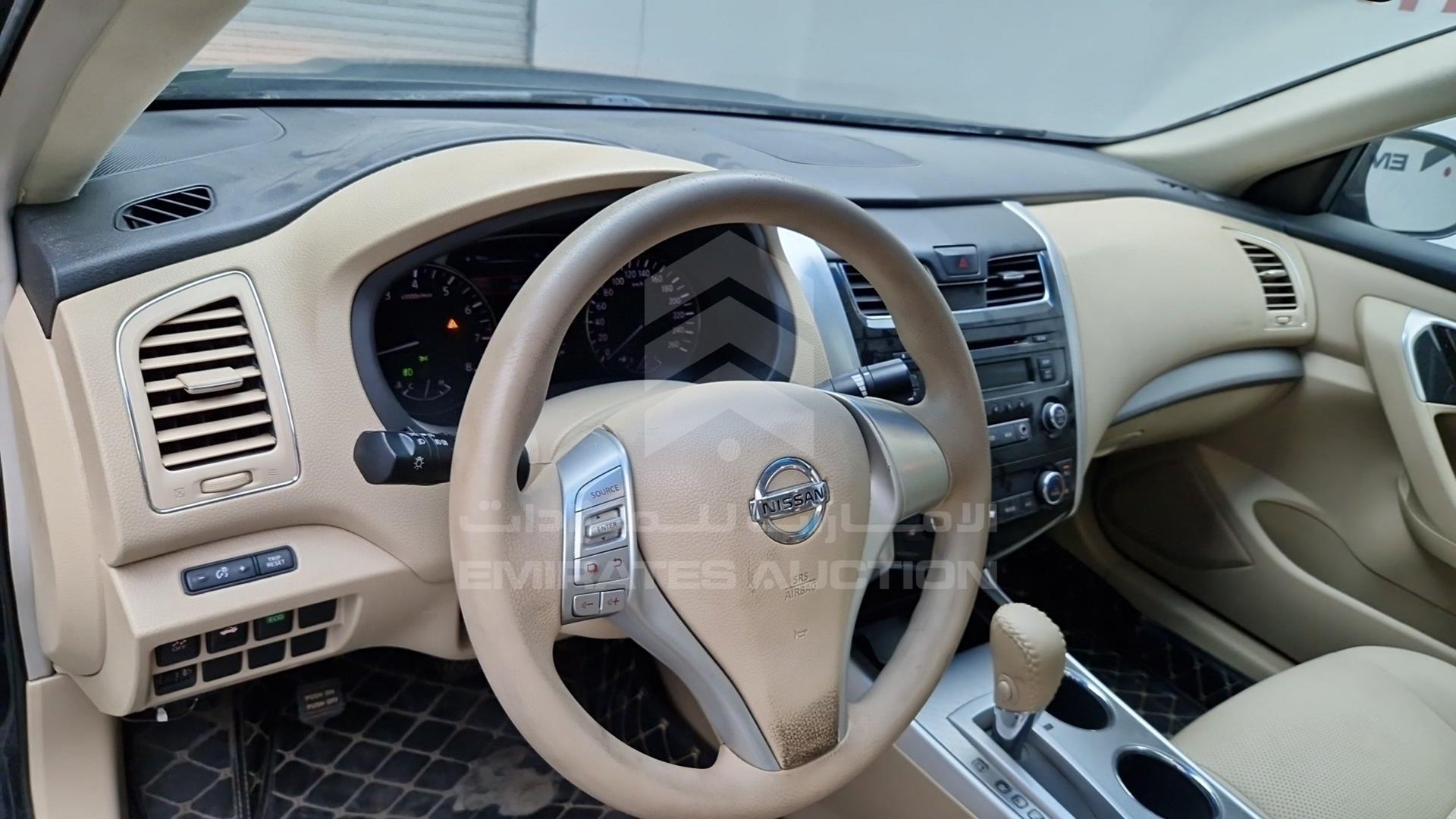 2017 NISSAN TEANA VIN: LGBF5AE01HR305842