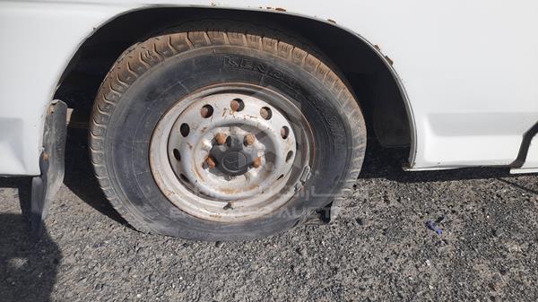 JMYHNP13W2A000352 Mitsubishi L 300