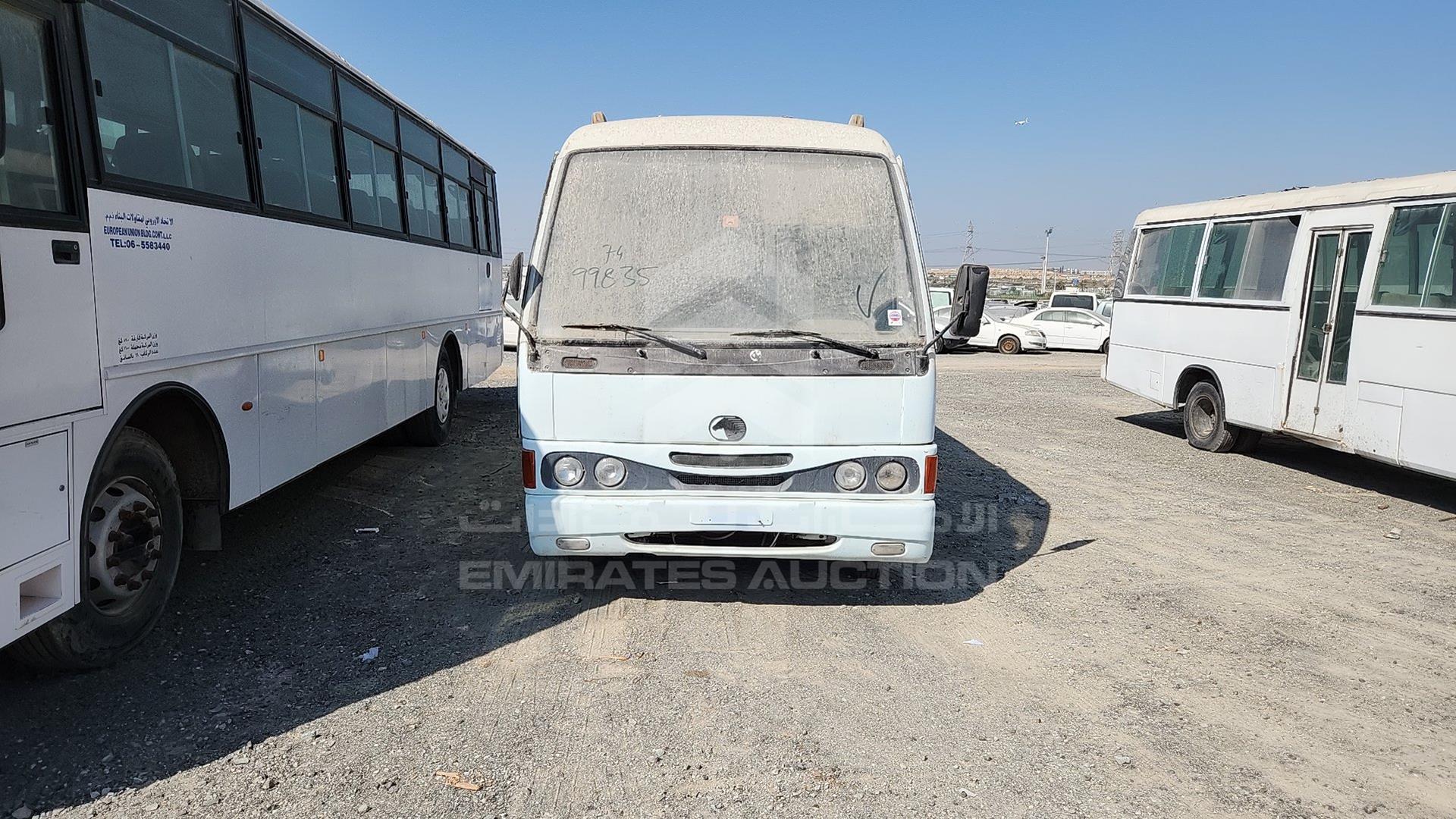 2004 EICHER --- VIN: MC221FFL341099835
