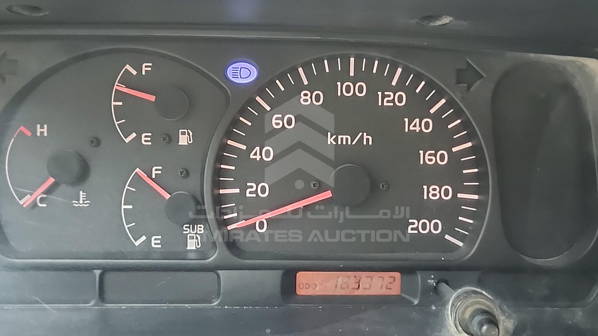 2000 TOYOTA LAND CRUISER VIN: JTFLJ71J6Y8000633