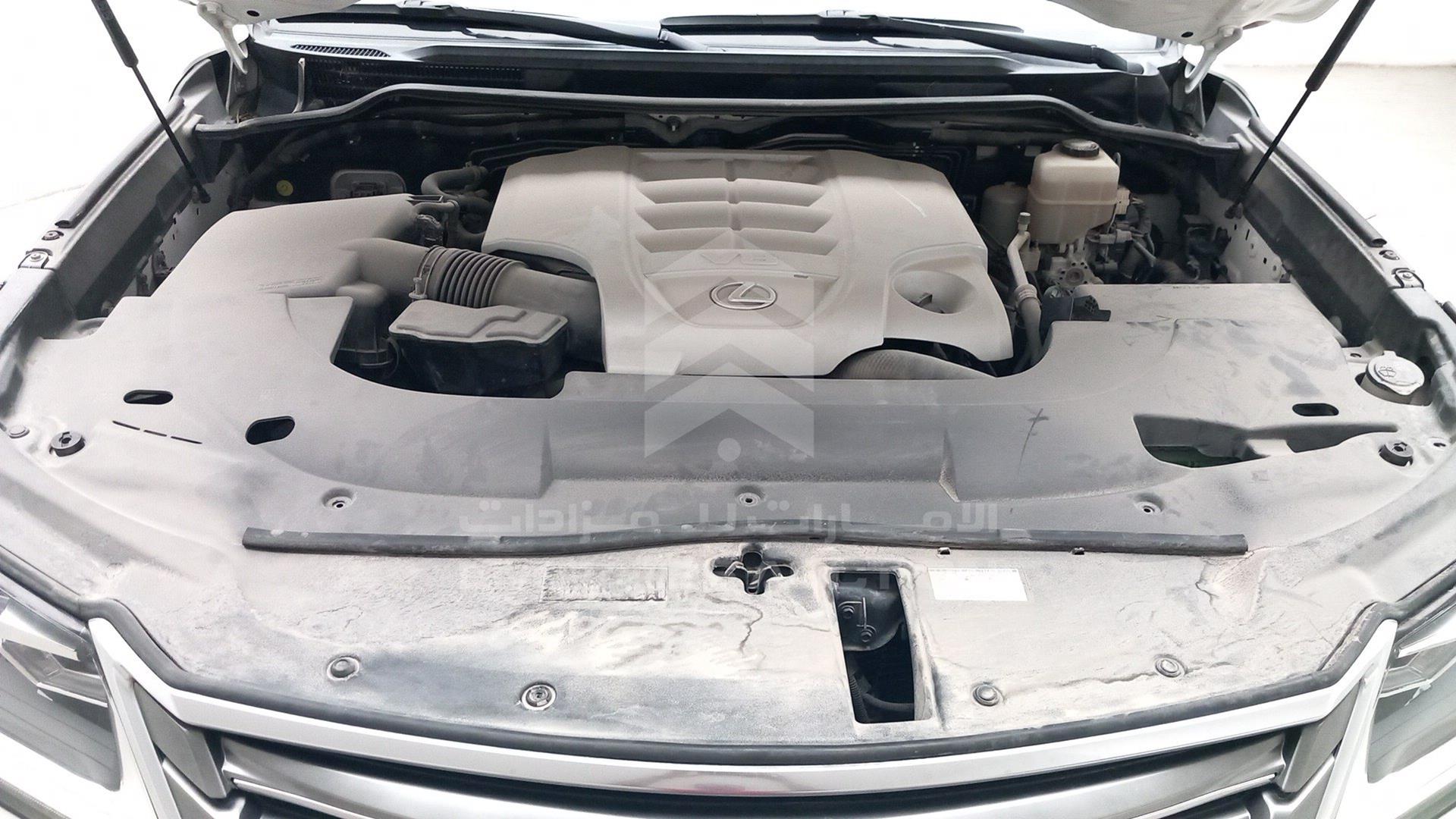 2016 LEXUS LX 570 VIN: JTJHY00WXG4203252