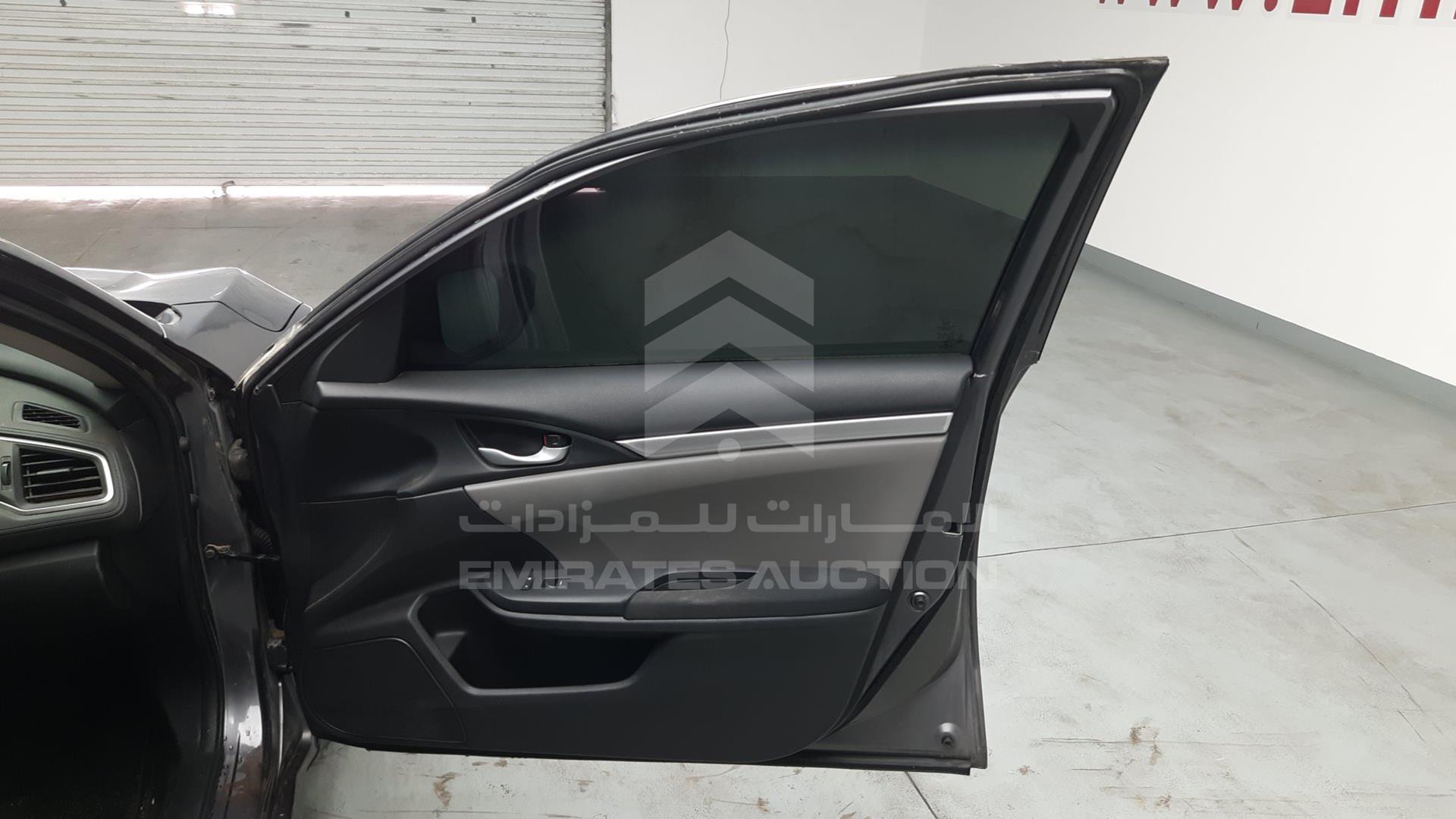 2018 HONDA CIVIC VIN: 19XFC2F54JE204907