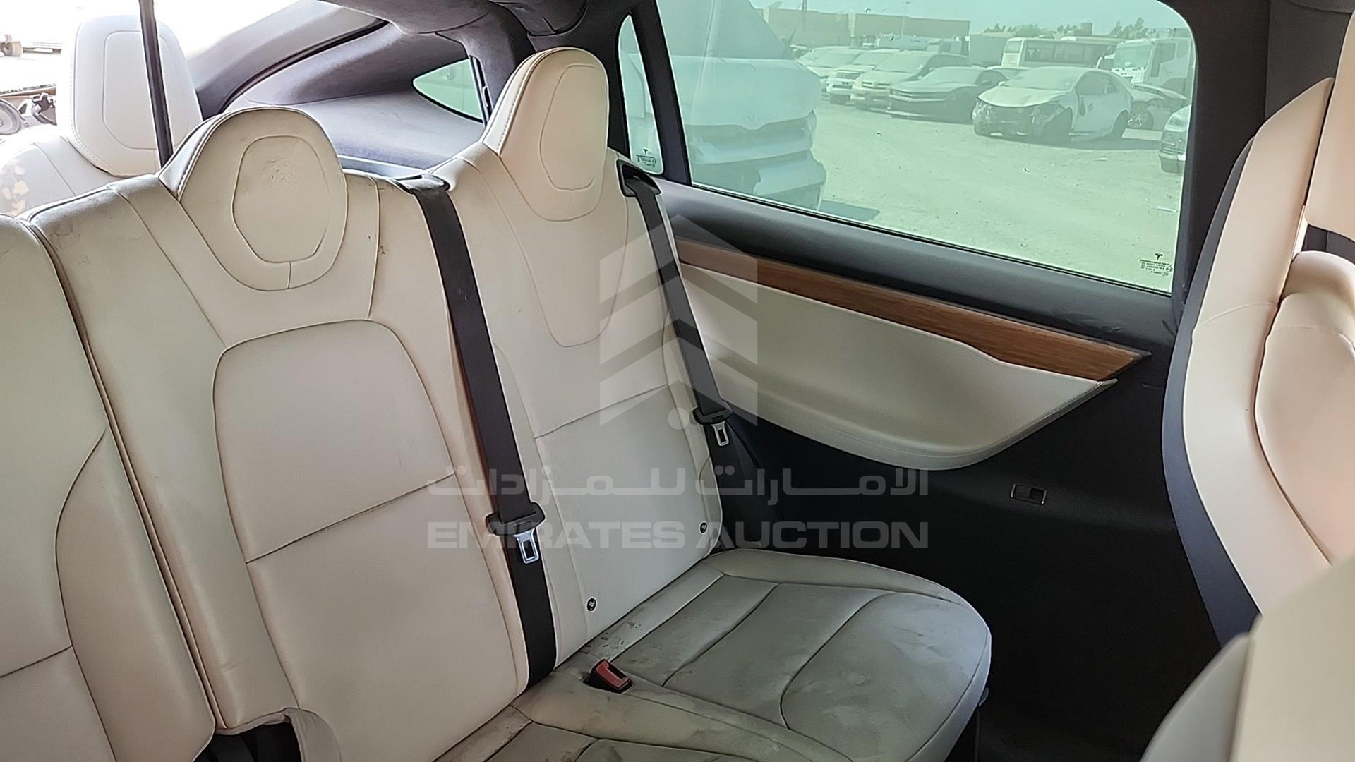 2020 TESLA MODEL X VIN: 5YJXCCE27LF216354