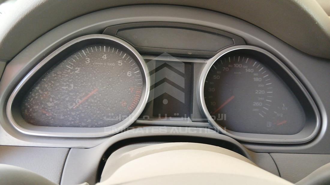 2007 Audi Q7 — Speedometer & RPM Gauges — Photo 14