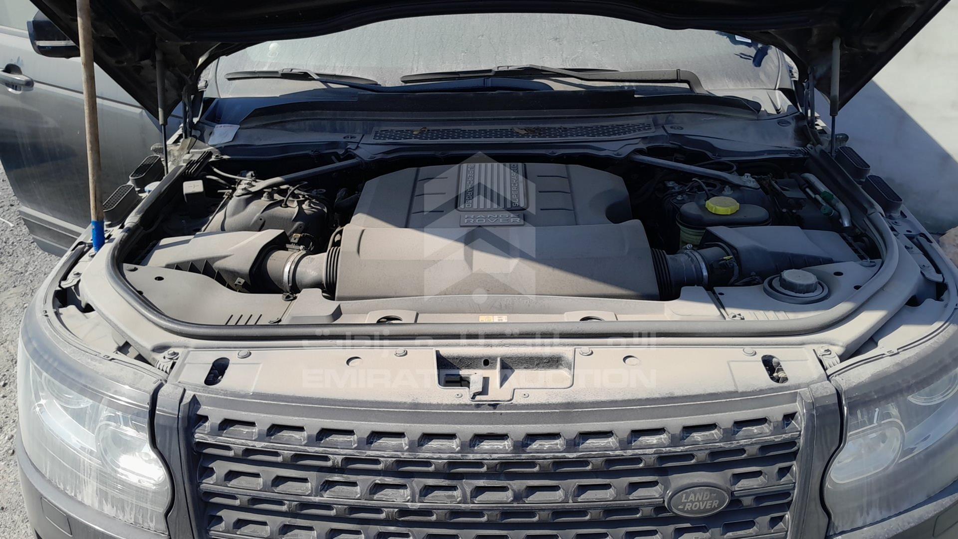 2014 RANGE ROVER VOGUE VIN: SALGA2EF8DA121114