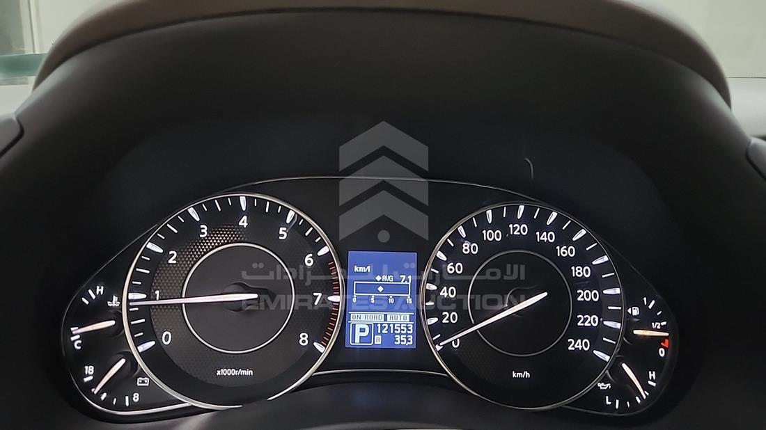 2011 Nissan Patrol — Speedometer & RPM Gauges — Photo 17