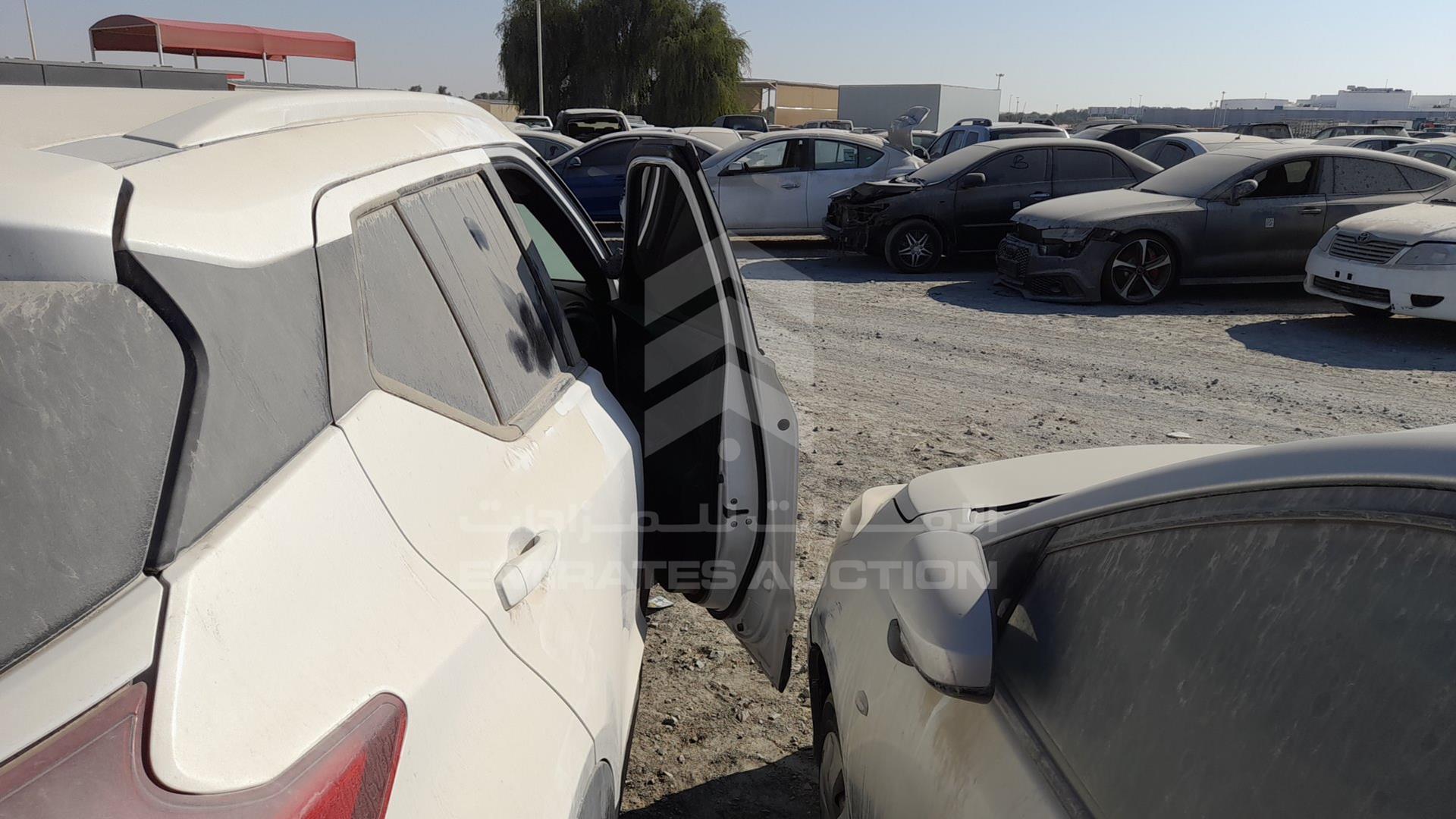 2020 NISSAN KICKS VIN: 3N1CP5C96LL464078