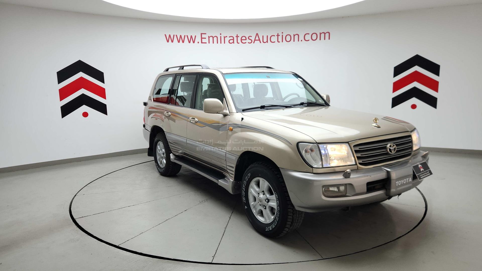 2005 TOYOTA LAND CRUISER VIN: JTEHT05J052069029