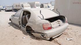 2000 Lexus GS 300 — Rear Left Angle — Photo 6 — Thumbnail