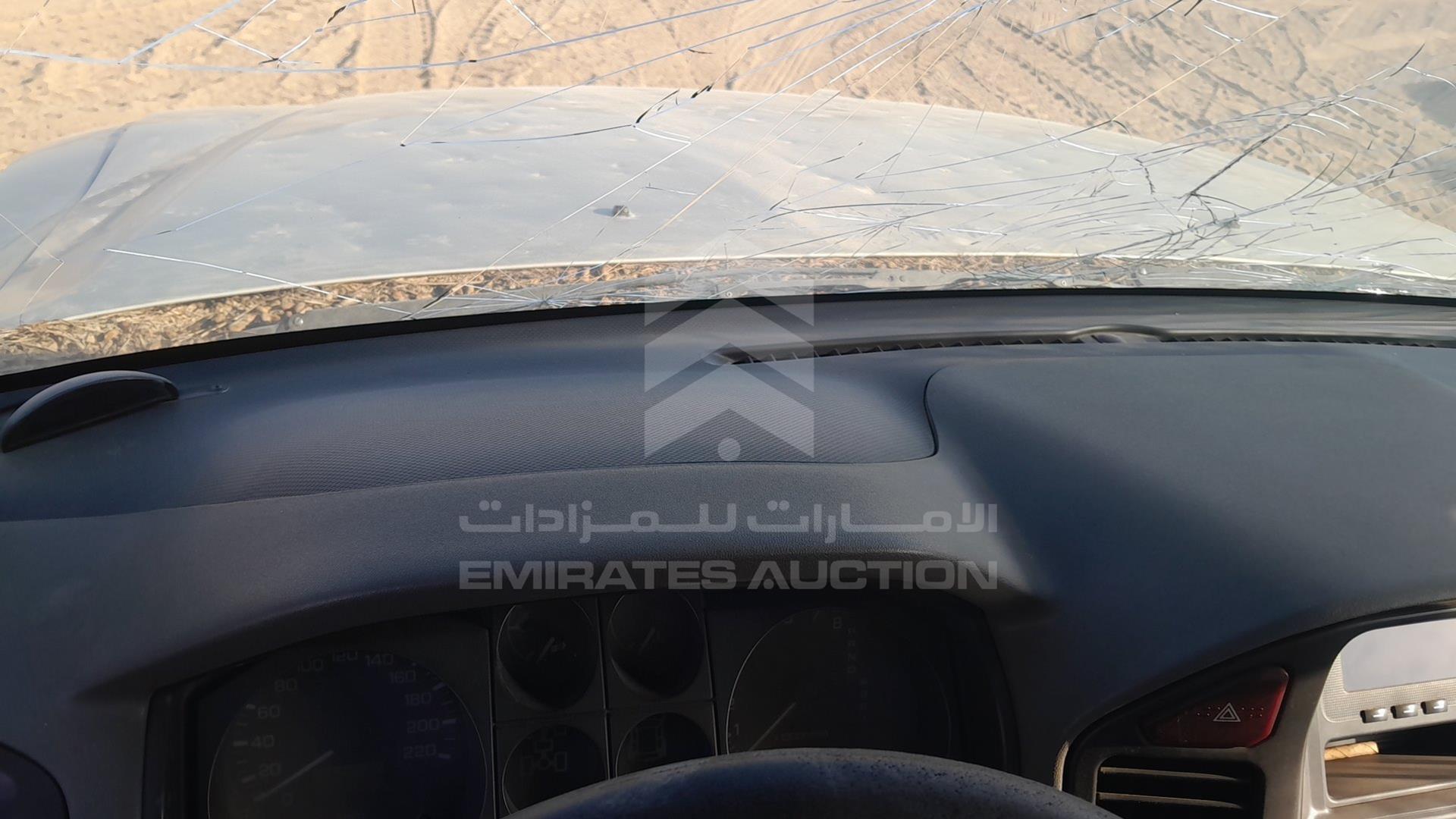 2007 MITSUBISHI PAJERO VIN: JMYLRV73W7J704401