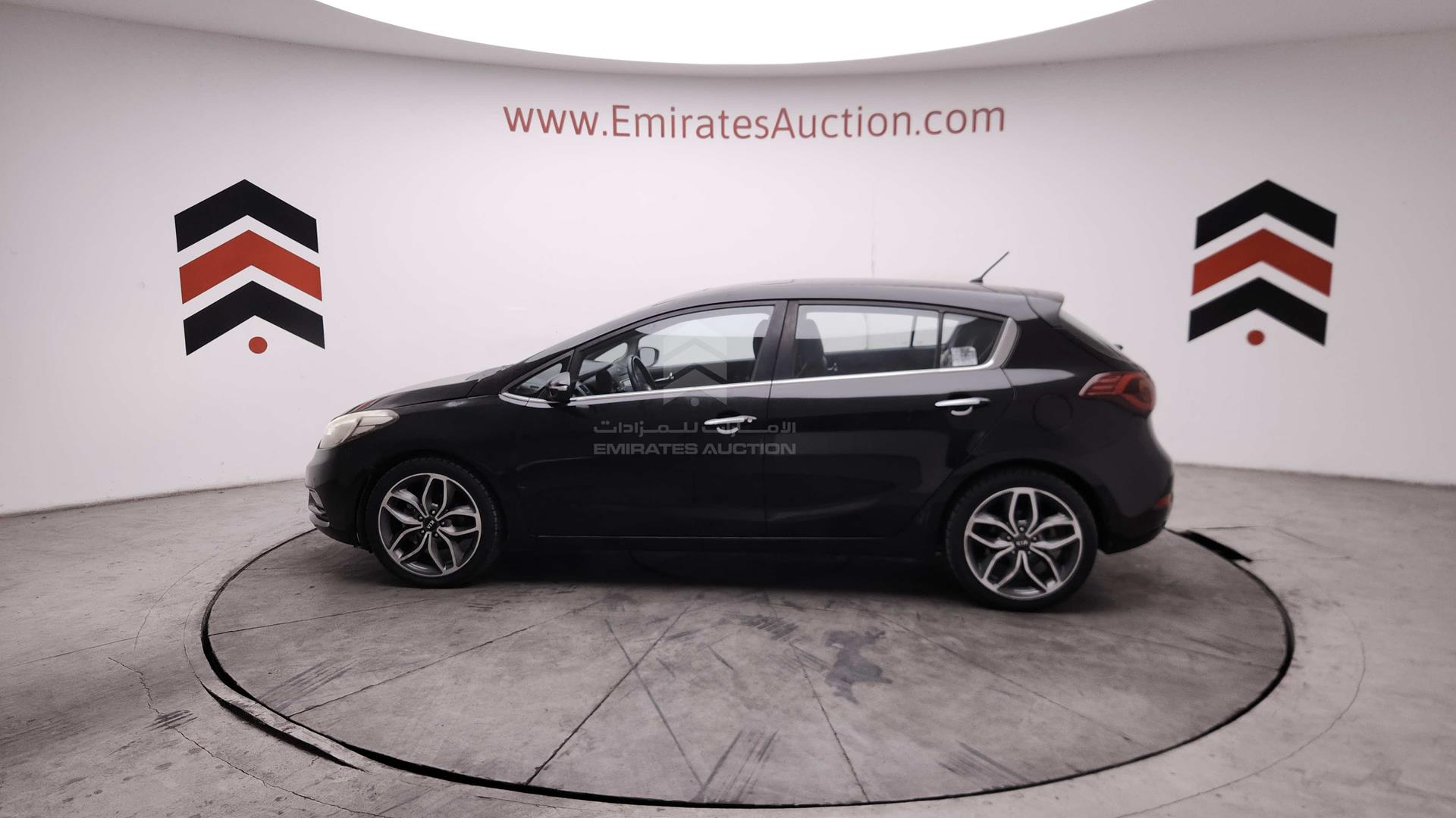 2016 KIA CERATO VIN: KNAFZ511XG5534427