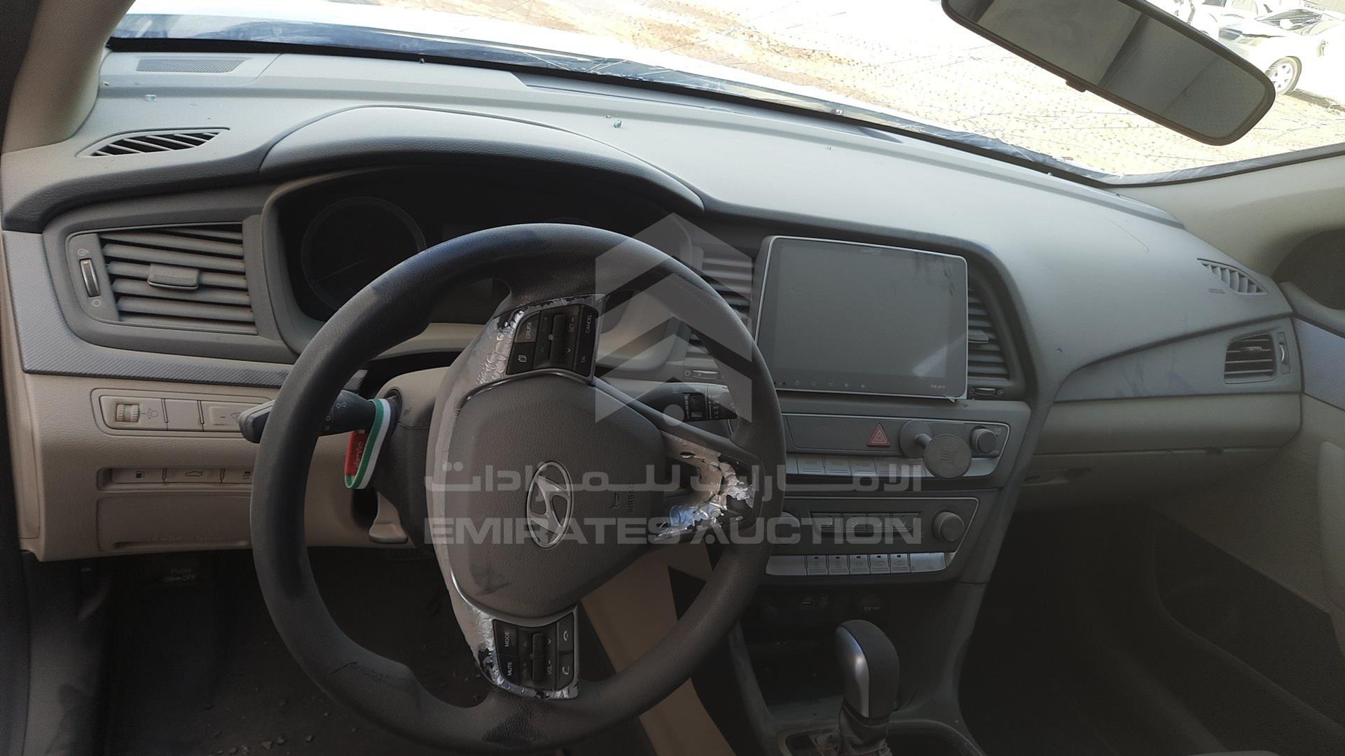 2018 HYUNDAI SONATA VIN: KMHE241G0JA427706