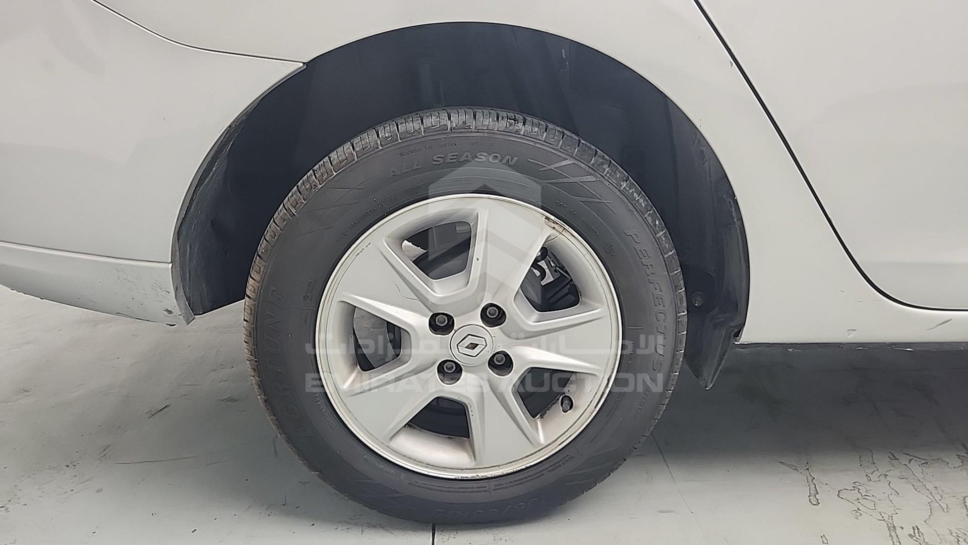 2017 RENAULT SYMBOL VIN: VF14SRAB6HT518798