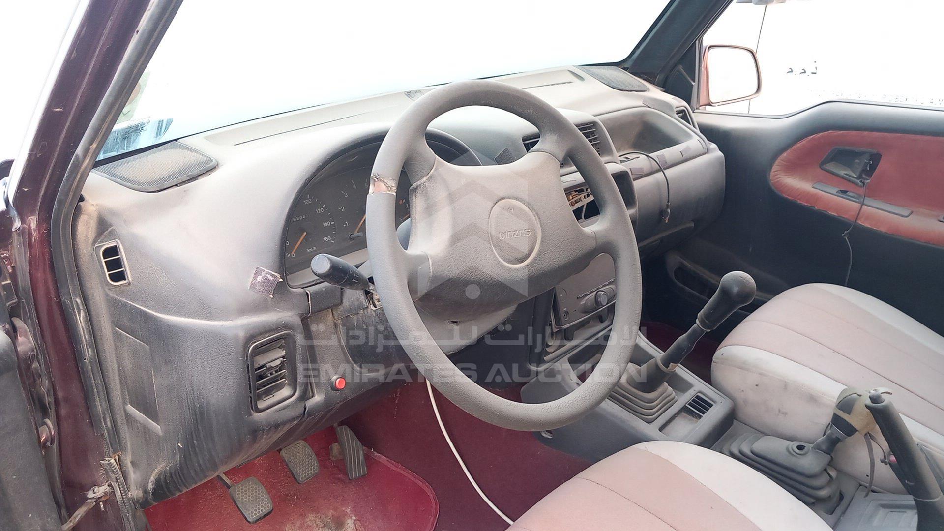 1994 SUZUKI VITARA VIN: TA11W100698