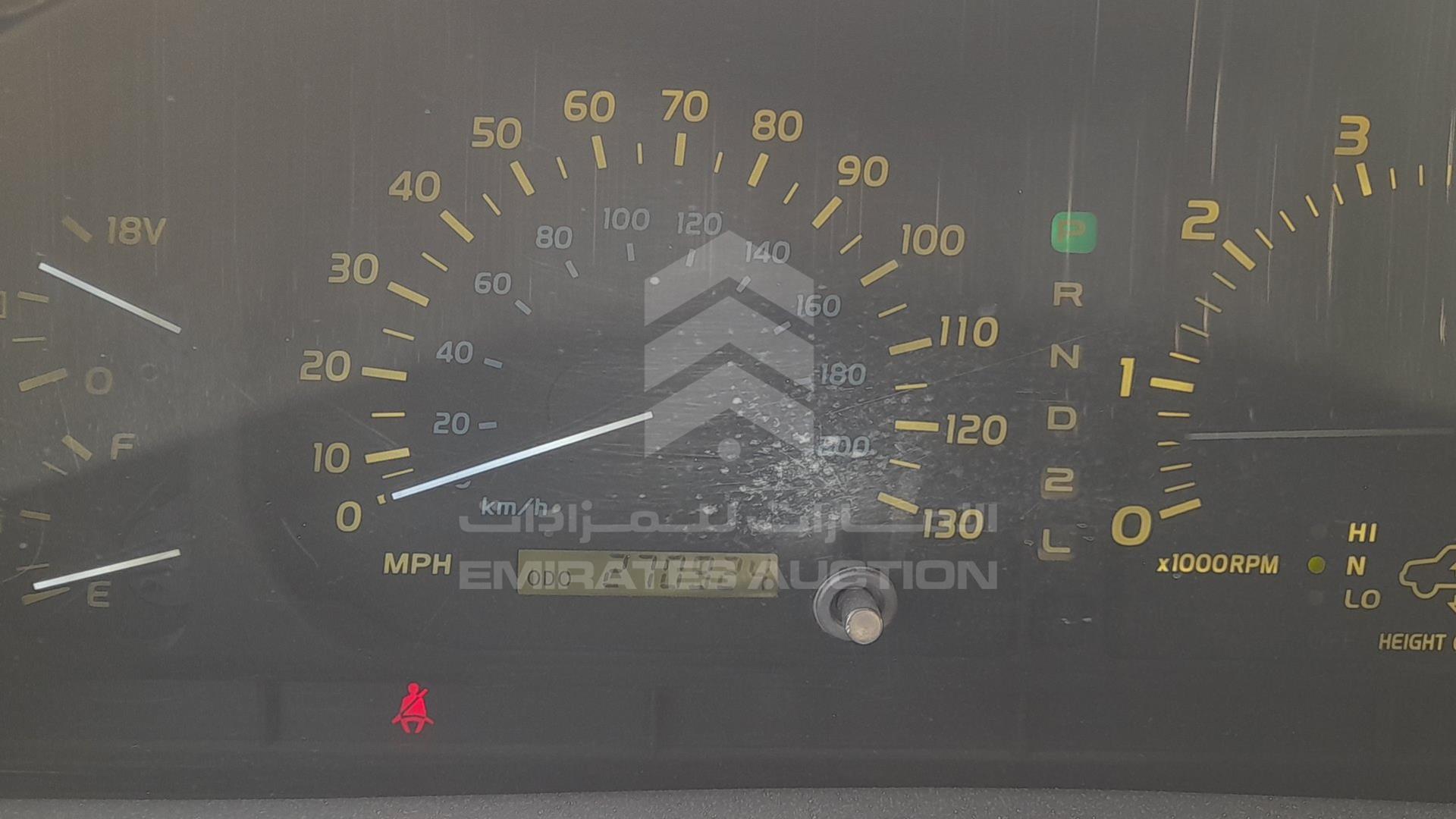 2000 LEXUS LX 470 VIN: JT6HT00W5Y0101679