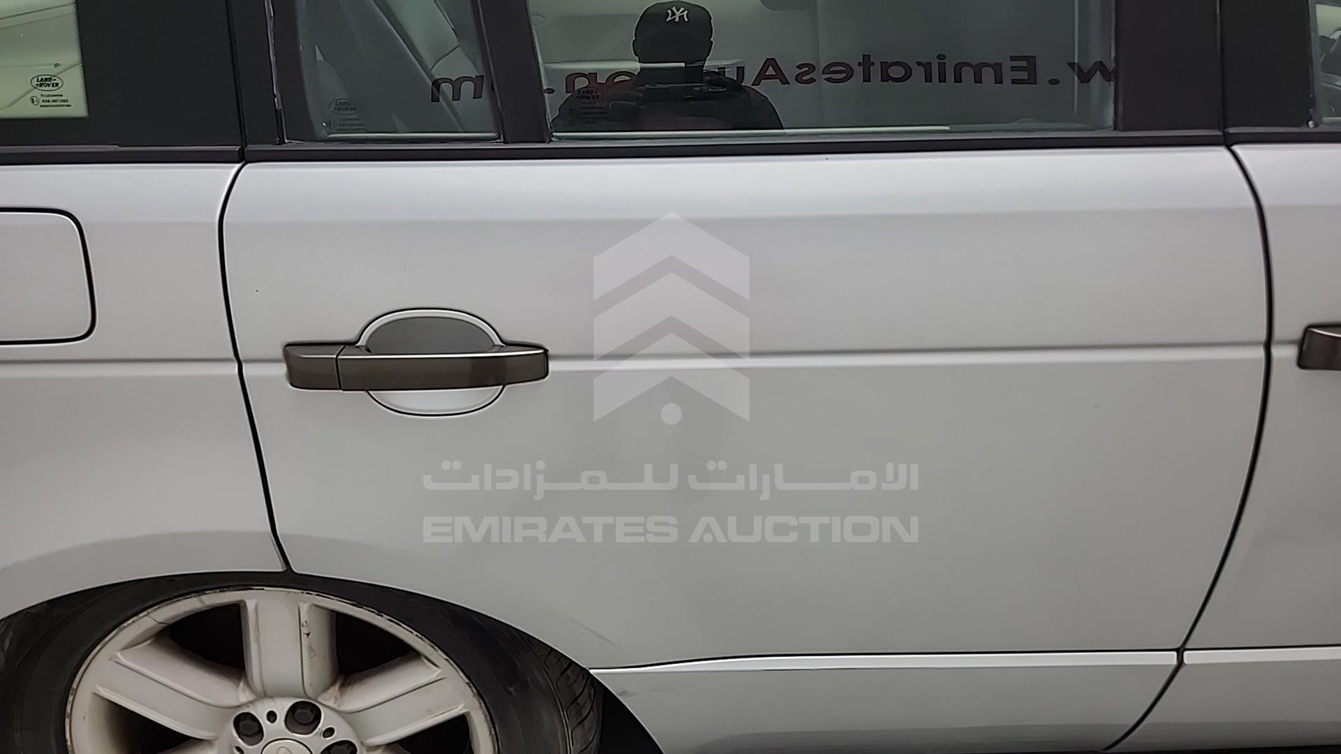 2004 RANGE ROVER HSE VIN: SALLMAMA44A170092