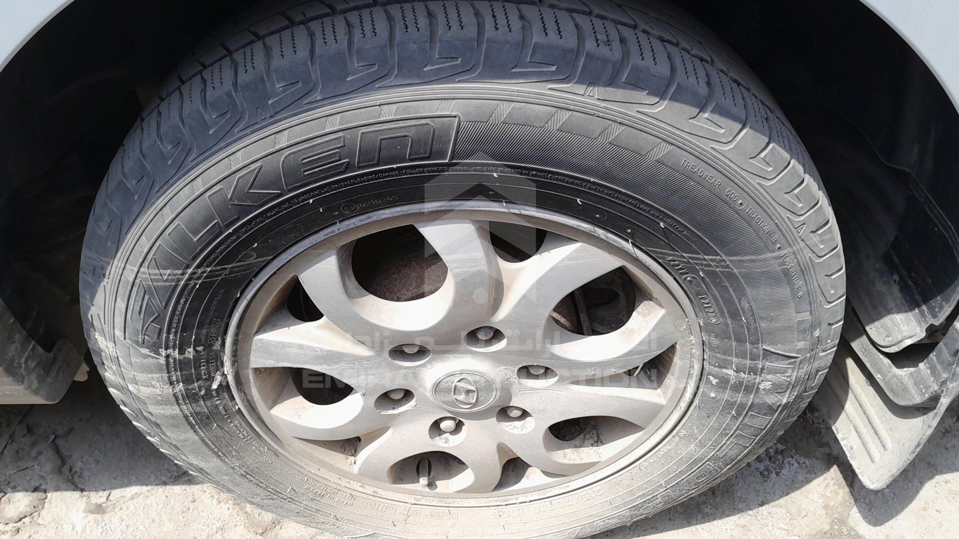 2016 HYUNDAI H1 VIN: KMJWA37R8GU767380