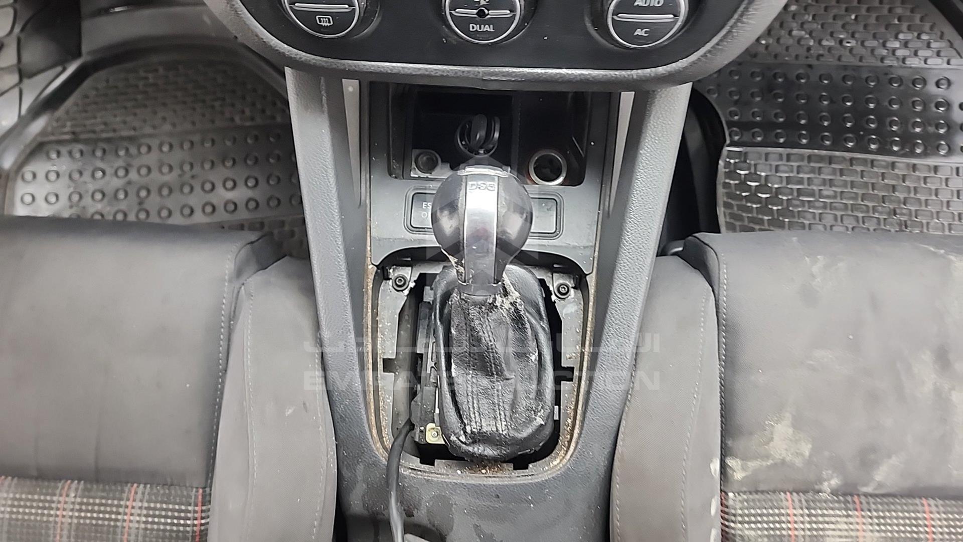 2008 VOLKSWAGEN GOLF VIN: WVWGK11K38W201785