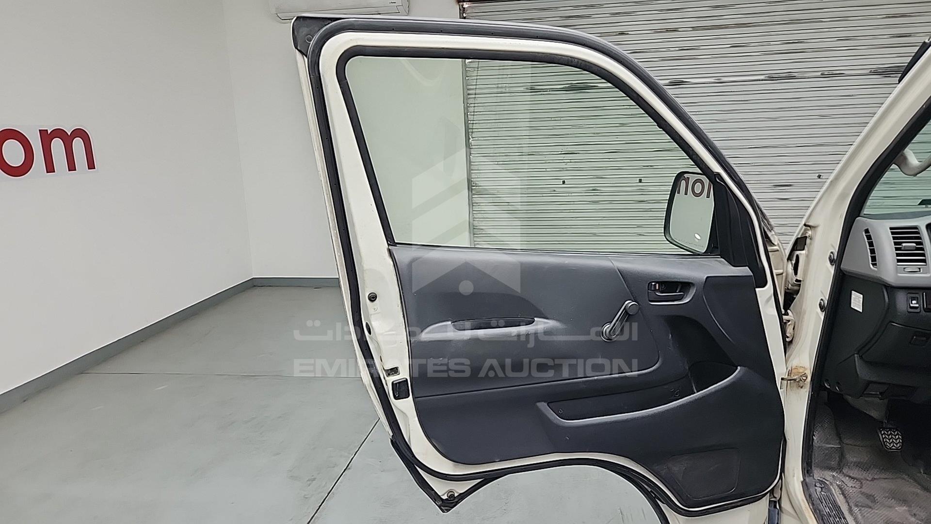 2013 TOYOTA HIACE VIN: JTFPX22P5D0042032