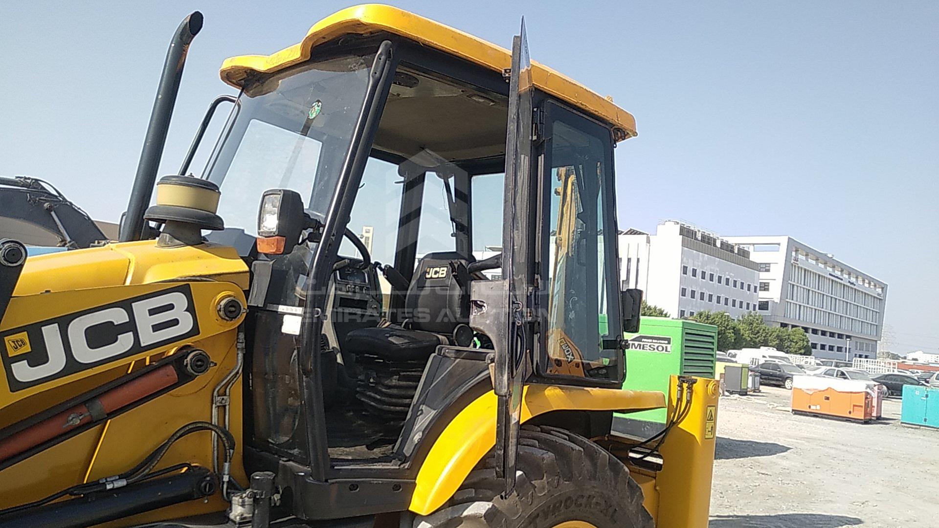 2017 JCB 3DX VIN: HAR3DXSUT01492264