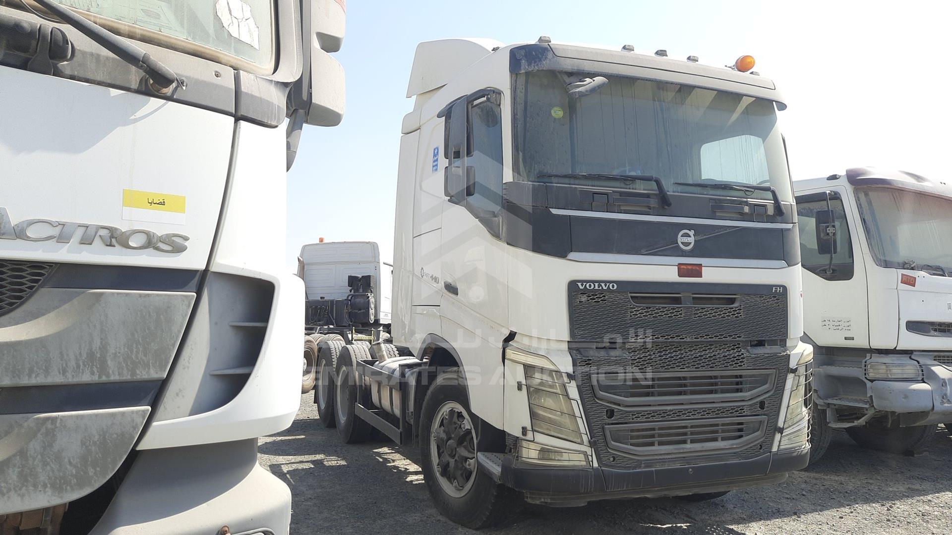 2014 VOLVO FH 440 VIN: YV2RS02D7EA765781