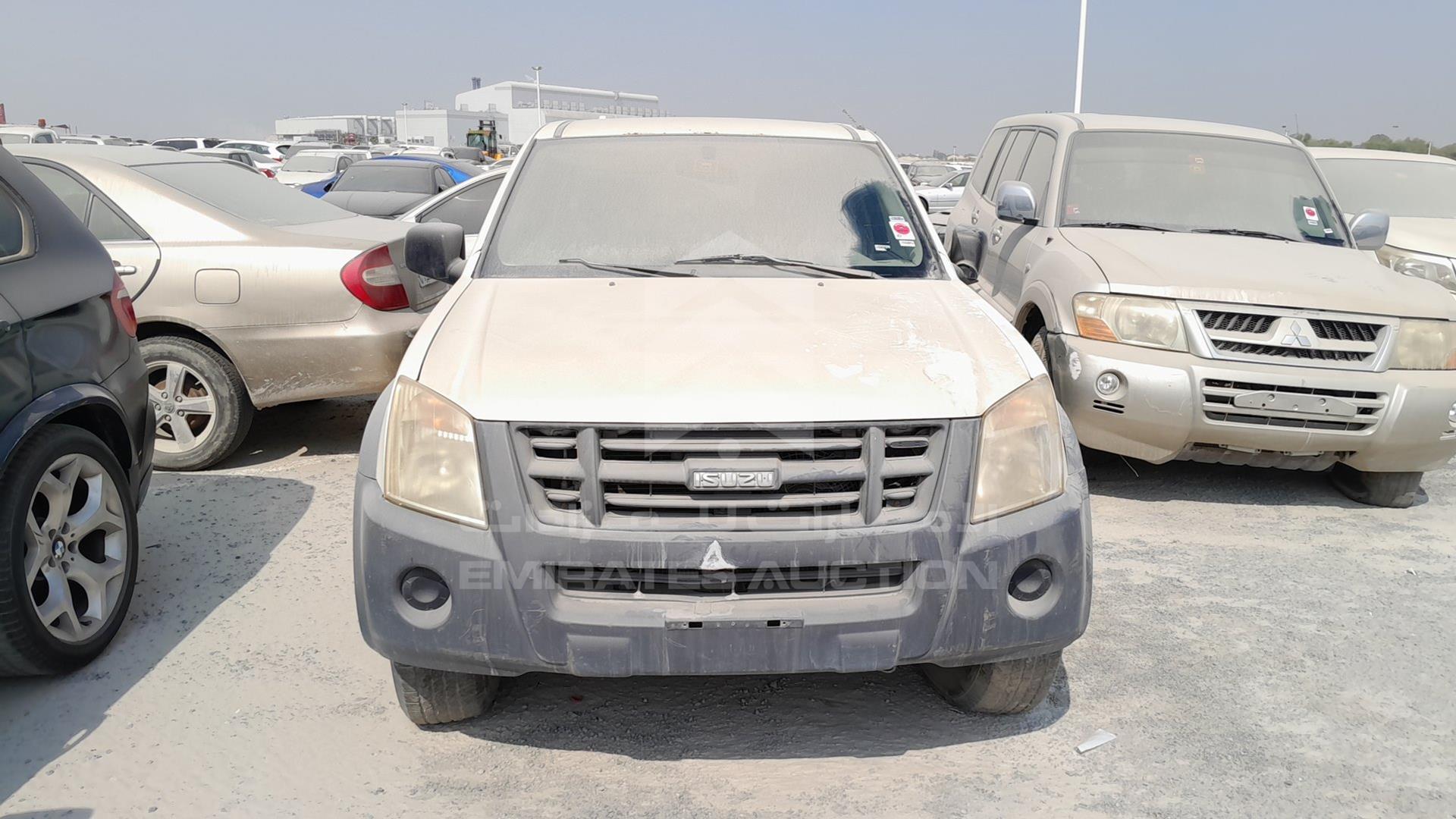 2008 ISUZU D-MAX VIN: MPAER33P88H568071