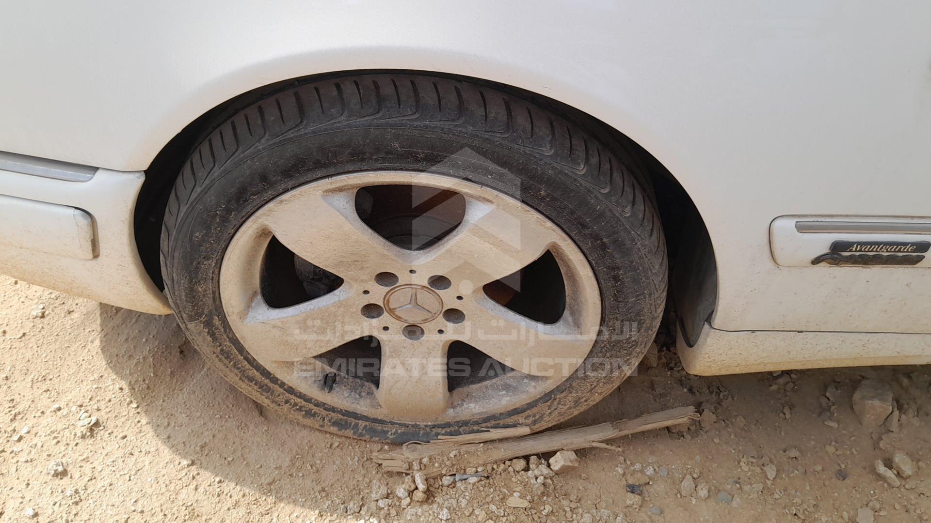 0 MERCEDES E320 VIN: WDB2100351A347598