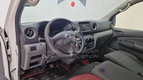 2016 Nissan Urvan — Front Left Driver Dashboard View — Photo 6 — Thumbnail