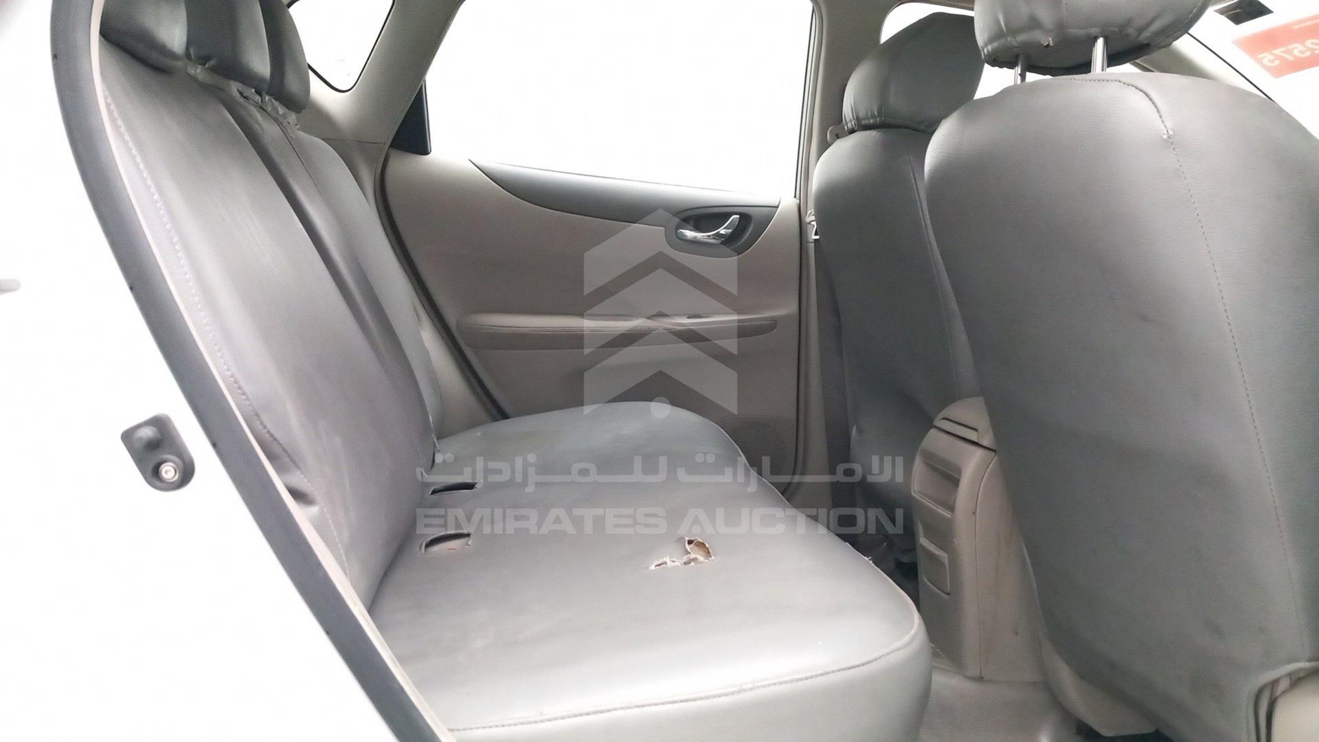 2015 NISSAN TIIDA VIN: MNTBC2C98F6006777