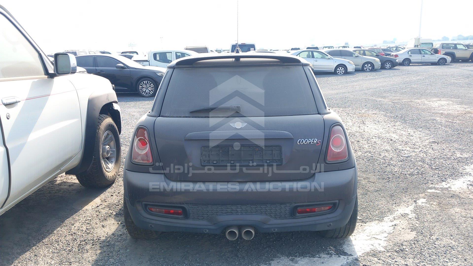 2013 MINI COOPER S VIN: WMWSV310XDT452808