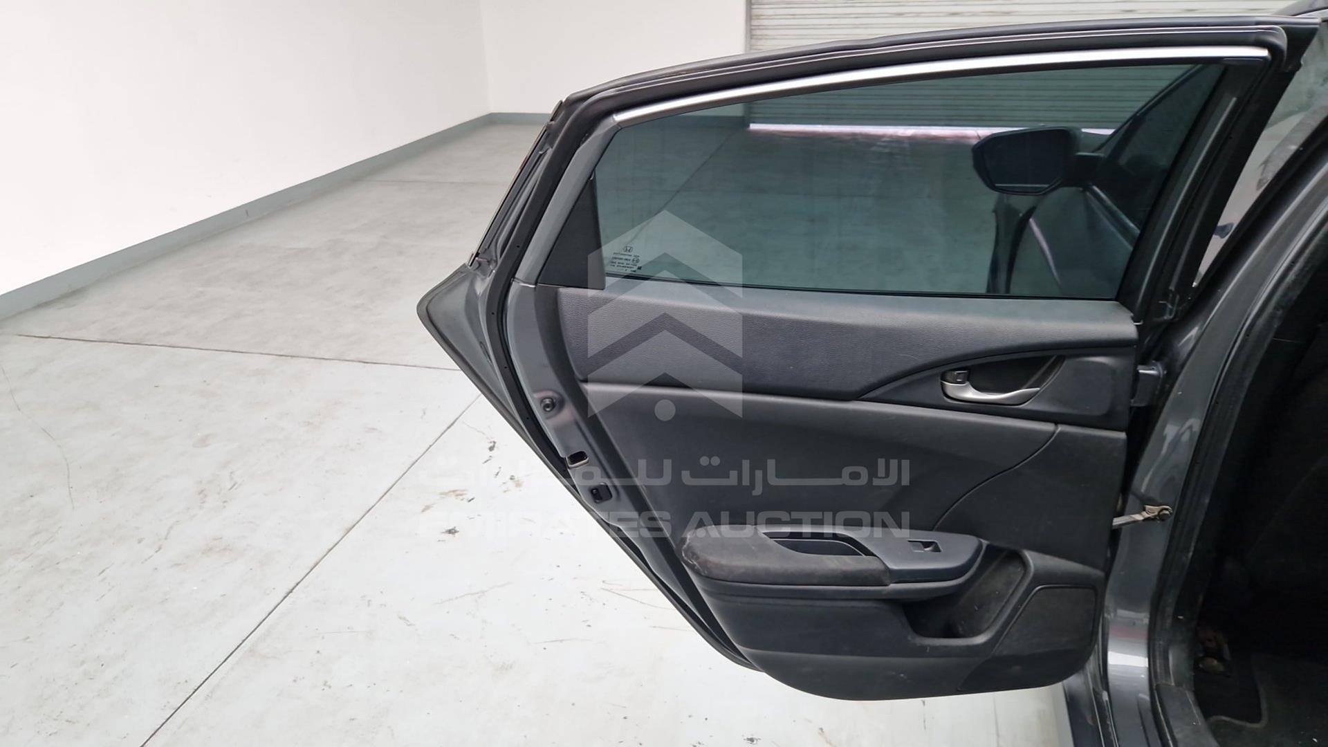 2020 HONDA CIVIC VIN: SHHFK7H39LU413325