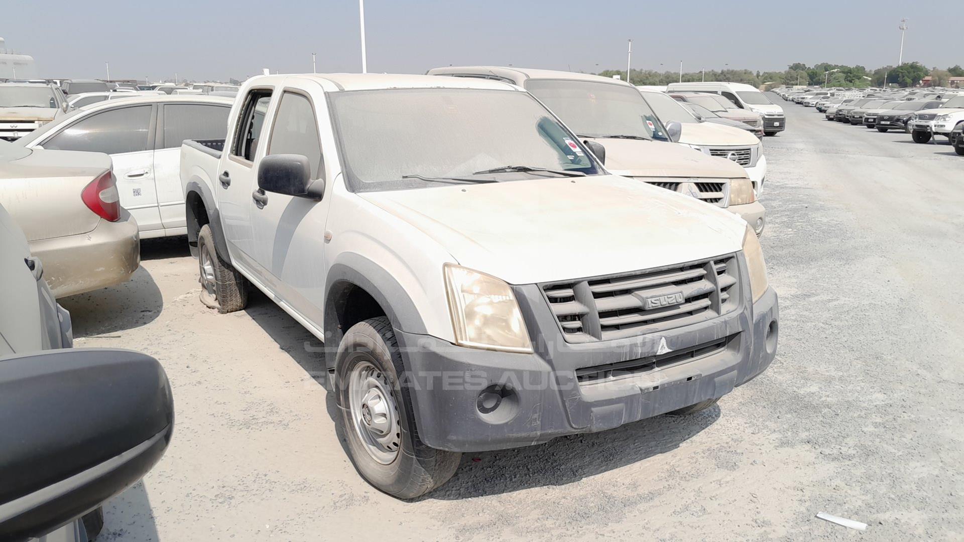 2008 ISUZU D-MAX VIN: MPAER33P88H568071