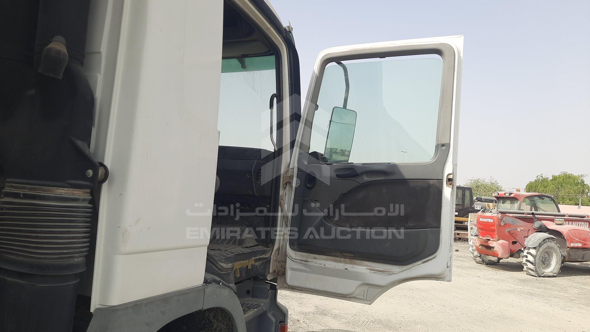 2008 MERCEDES ACTROS VIN: WDAKHCAA98L292156