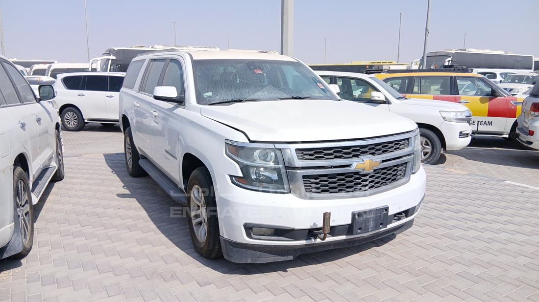 2019 Chevrolet Suburban — Front Right Angle — Photo 9